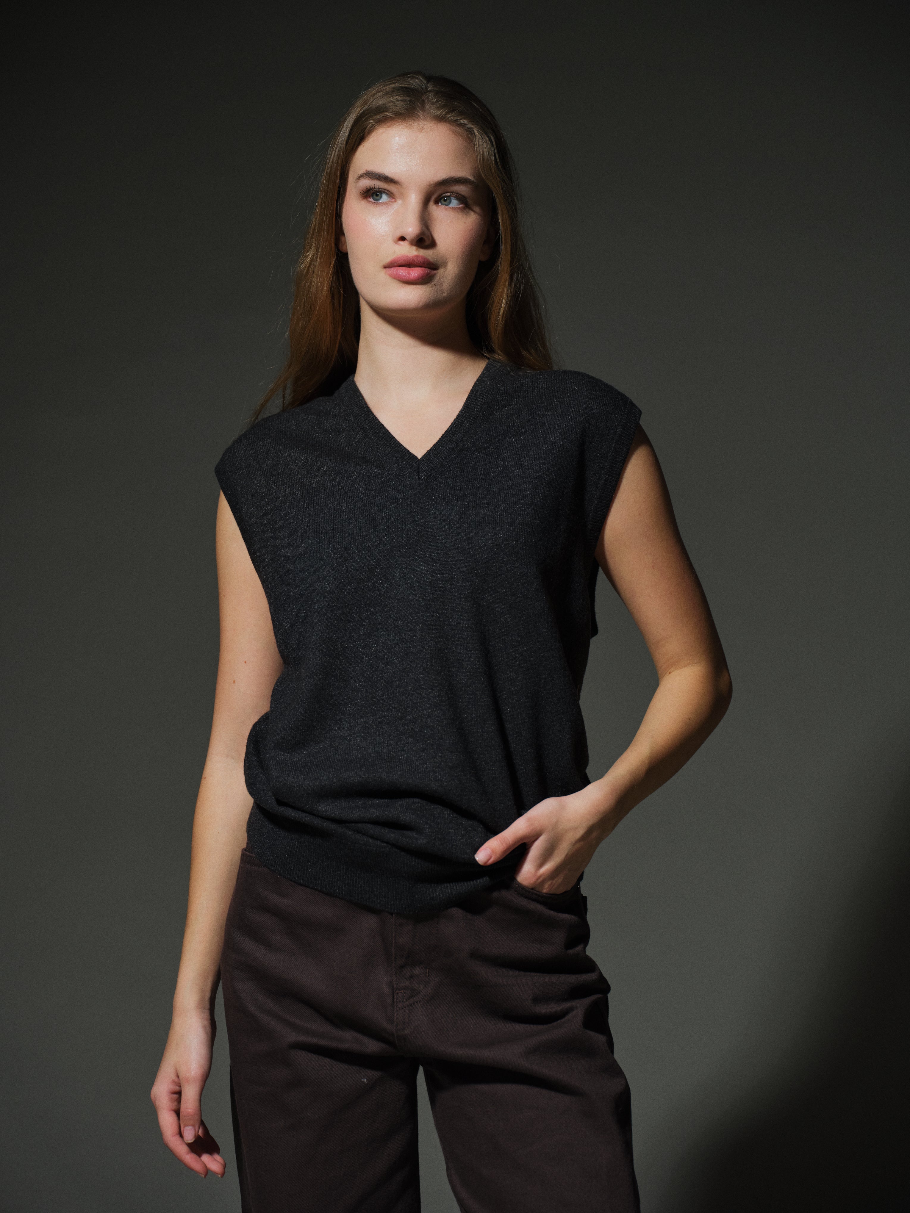 YUN V YAKA UNISEX SUVETER FUME