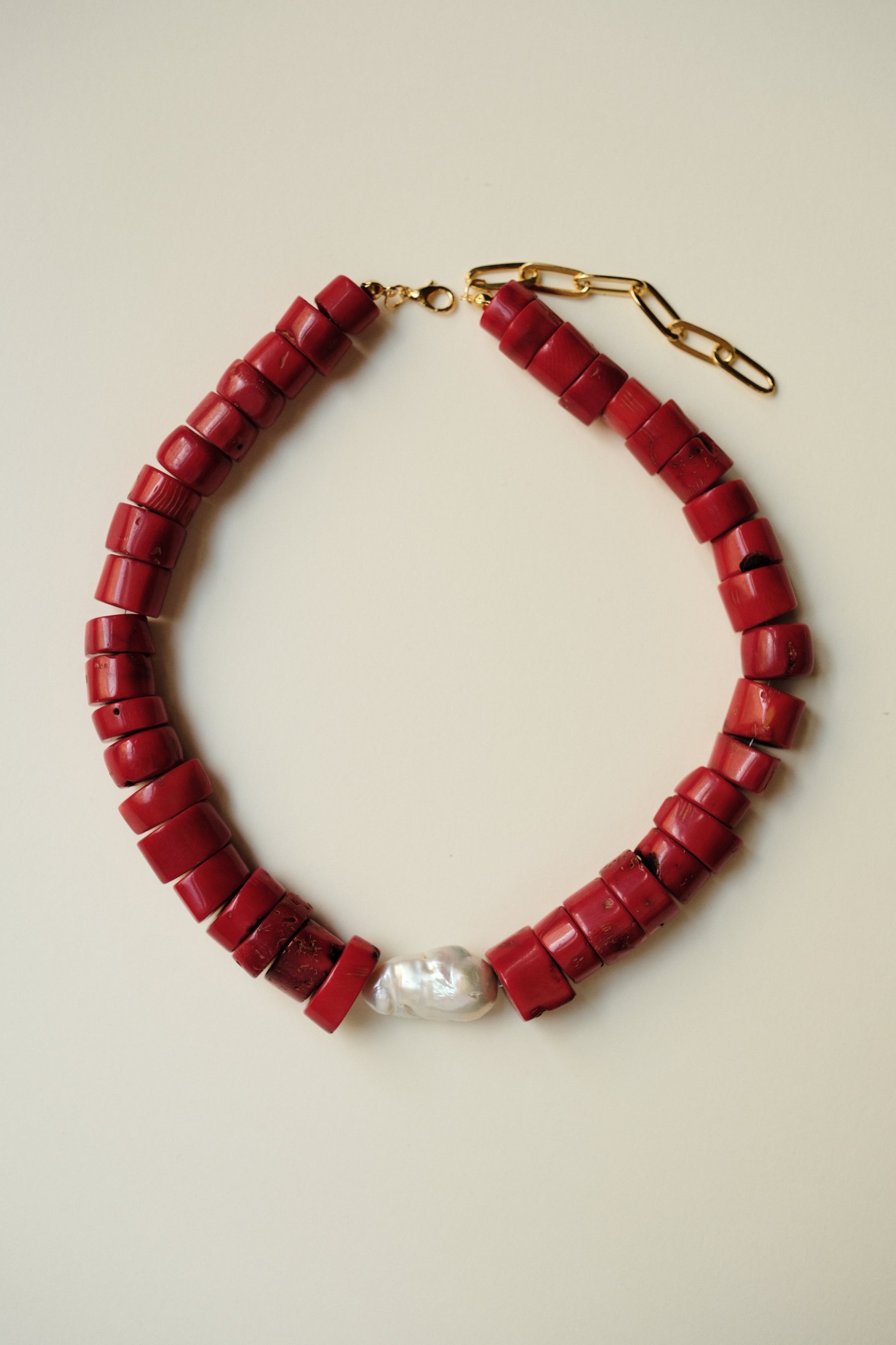 MATIERE ROUGE CORAL NECKLACE