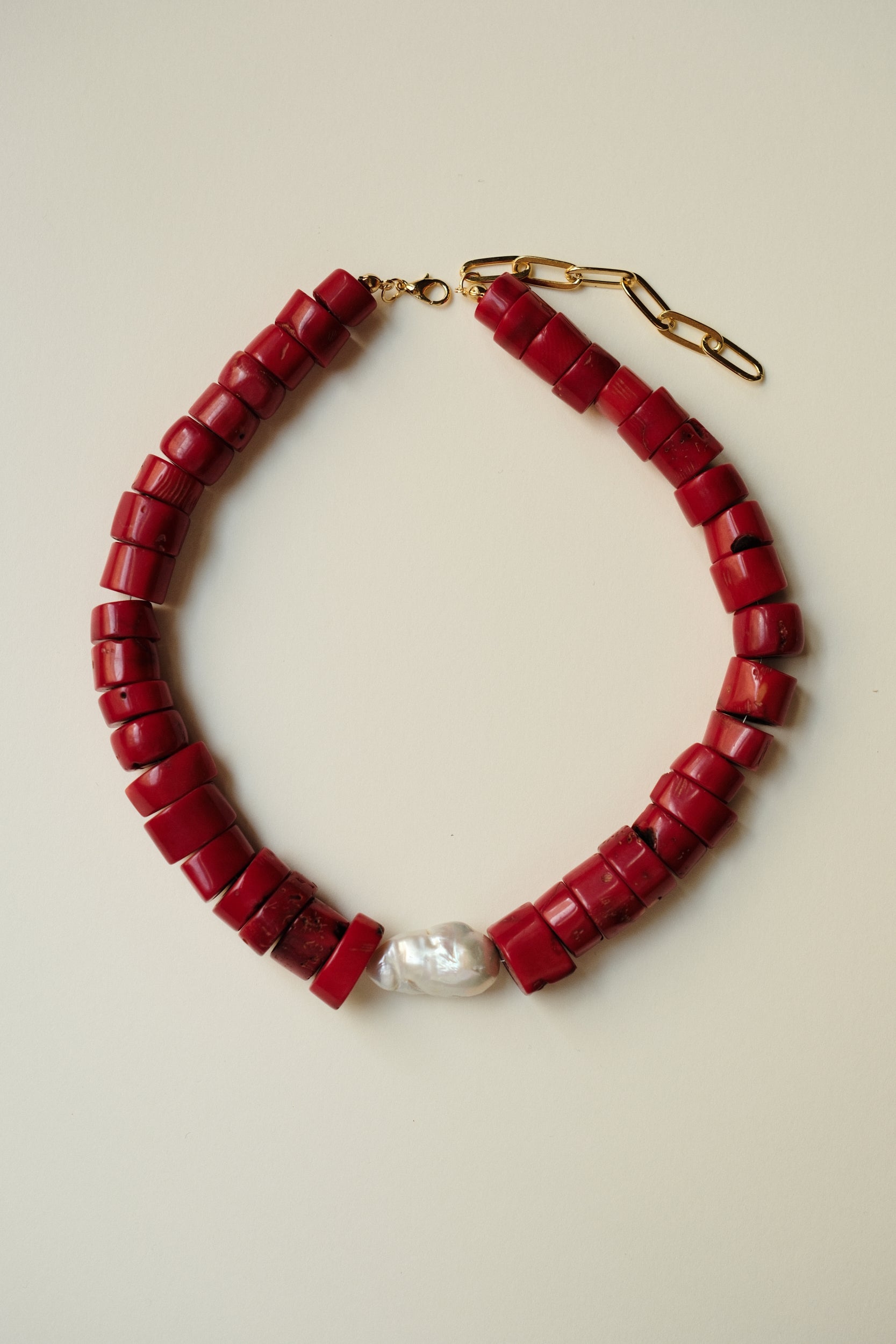 MATIERE ROUGE CORAL NECKLACE
