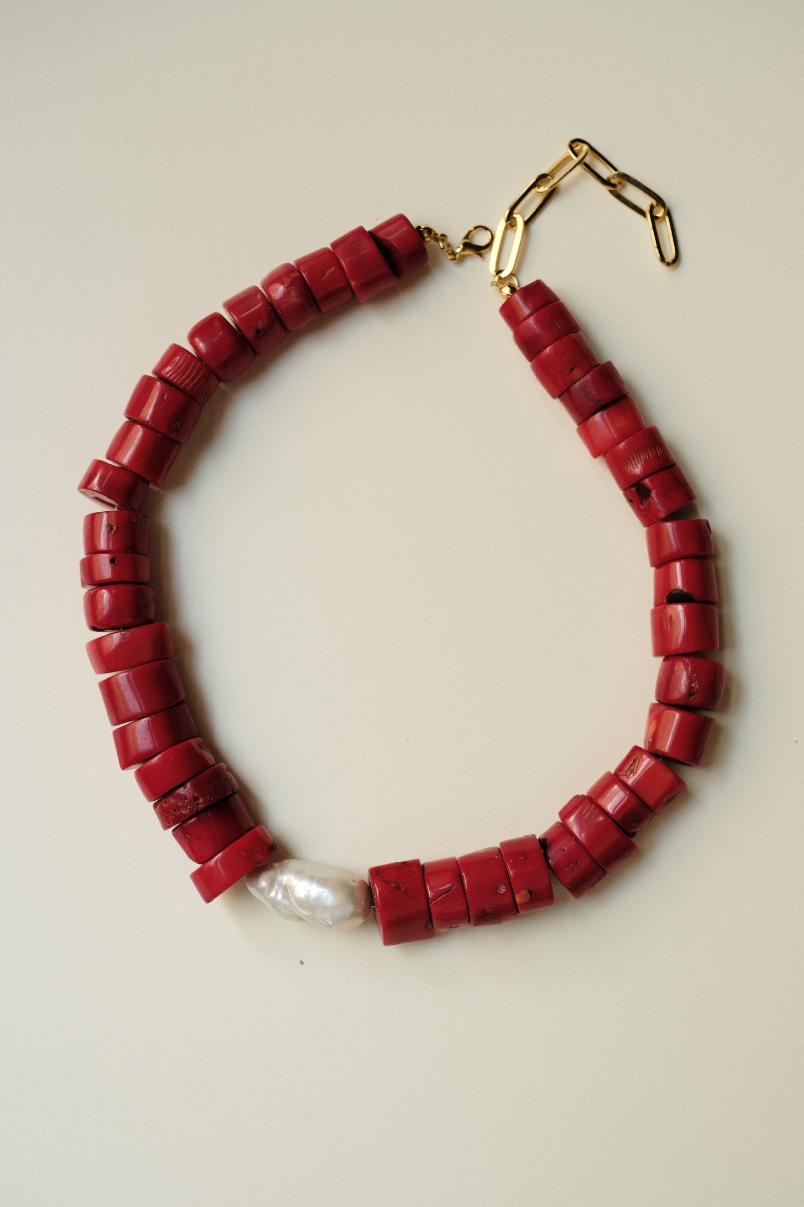 MATIERE ROUGE CORAL NECKLACE