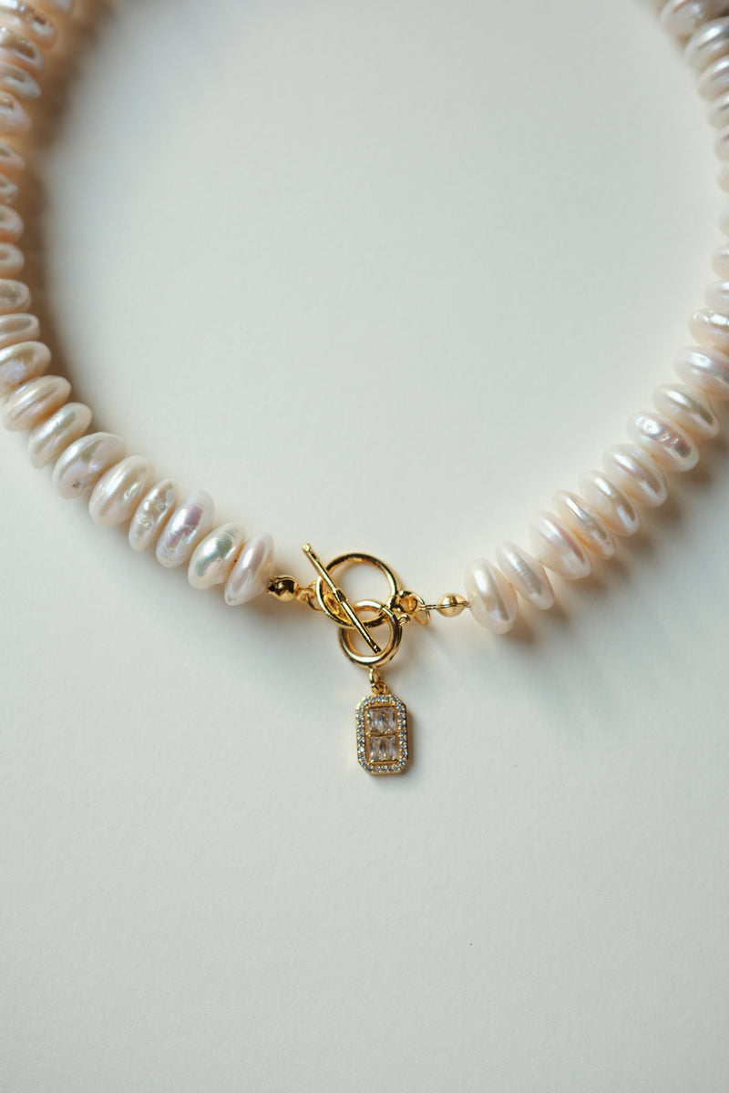 MATIERE ROUGE CORAL NECKLACE