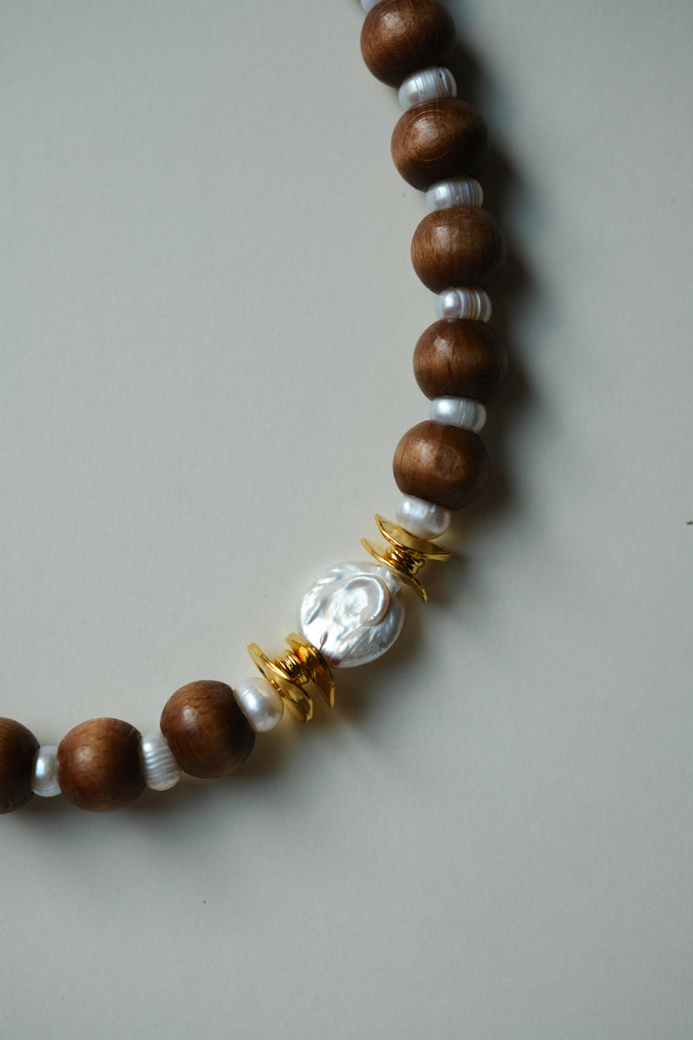 MATIERE ROUGE CORAL NECKLACE