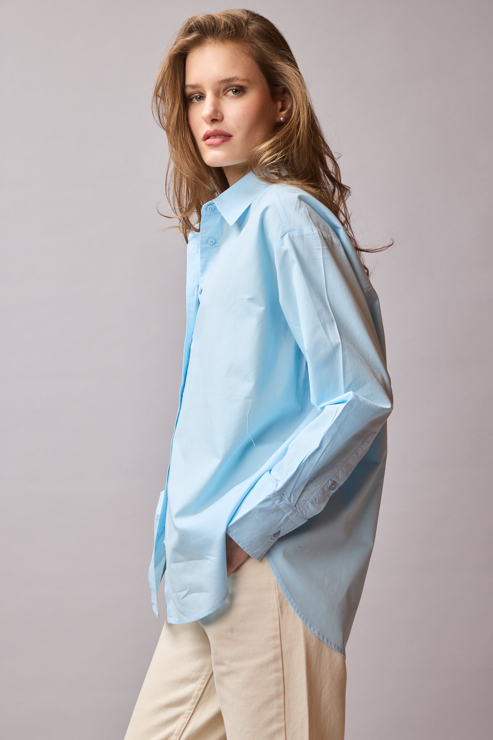 CLASSIC COLLAR OVERSIZE POPLIN SHIRT LIGHT BLUE
