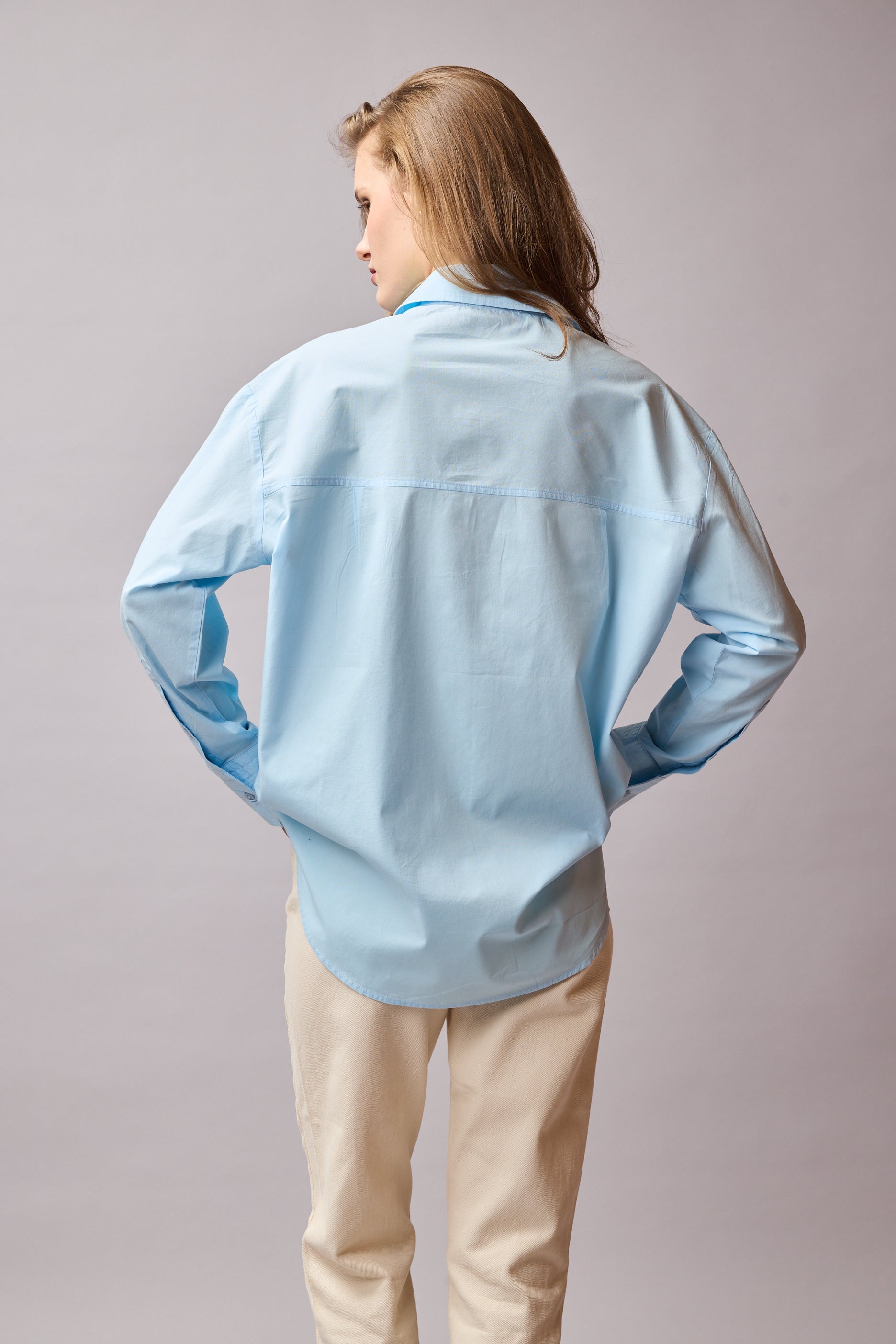 CLASSIC COLLAR OVERSIZE POPLIN SHIRT LIGHT BLUE