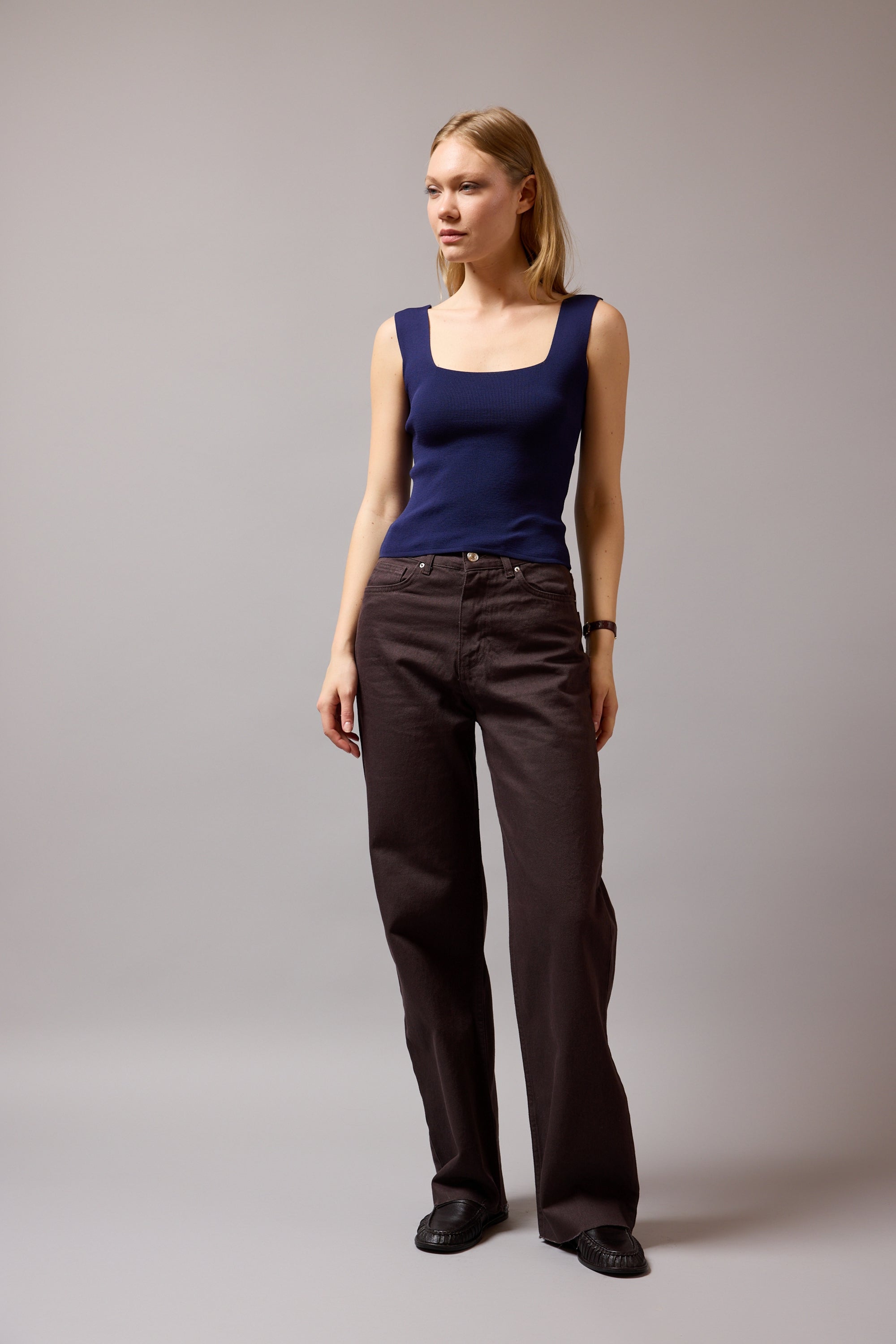 STRAIGHT FIT HIGH WAIST PIECE LEG JEAN BROWN
