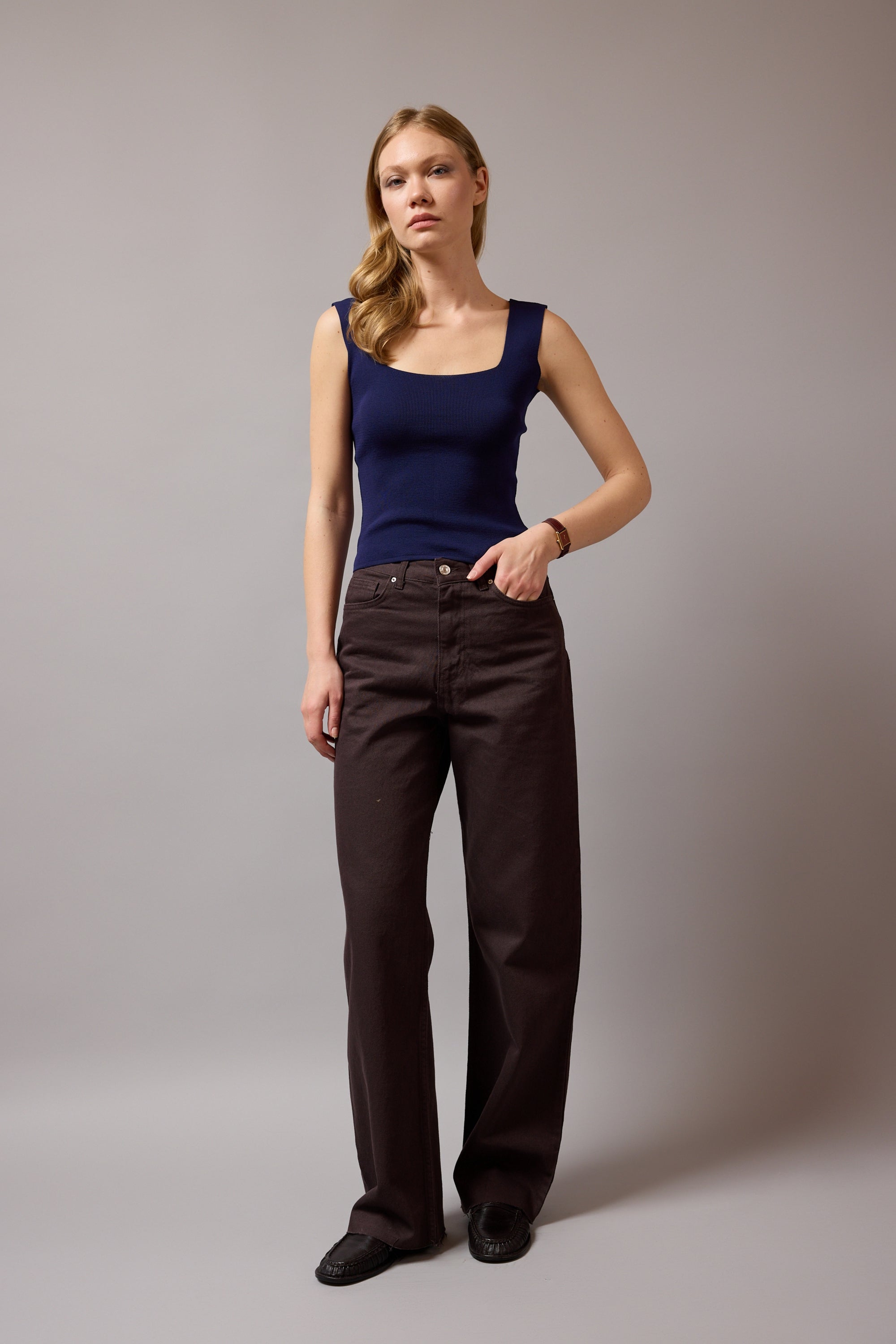STRAIGHT FIT HIGH WAIST PIECE LEG JEAN BROWN