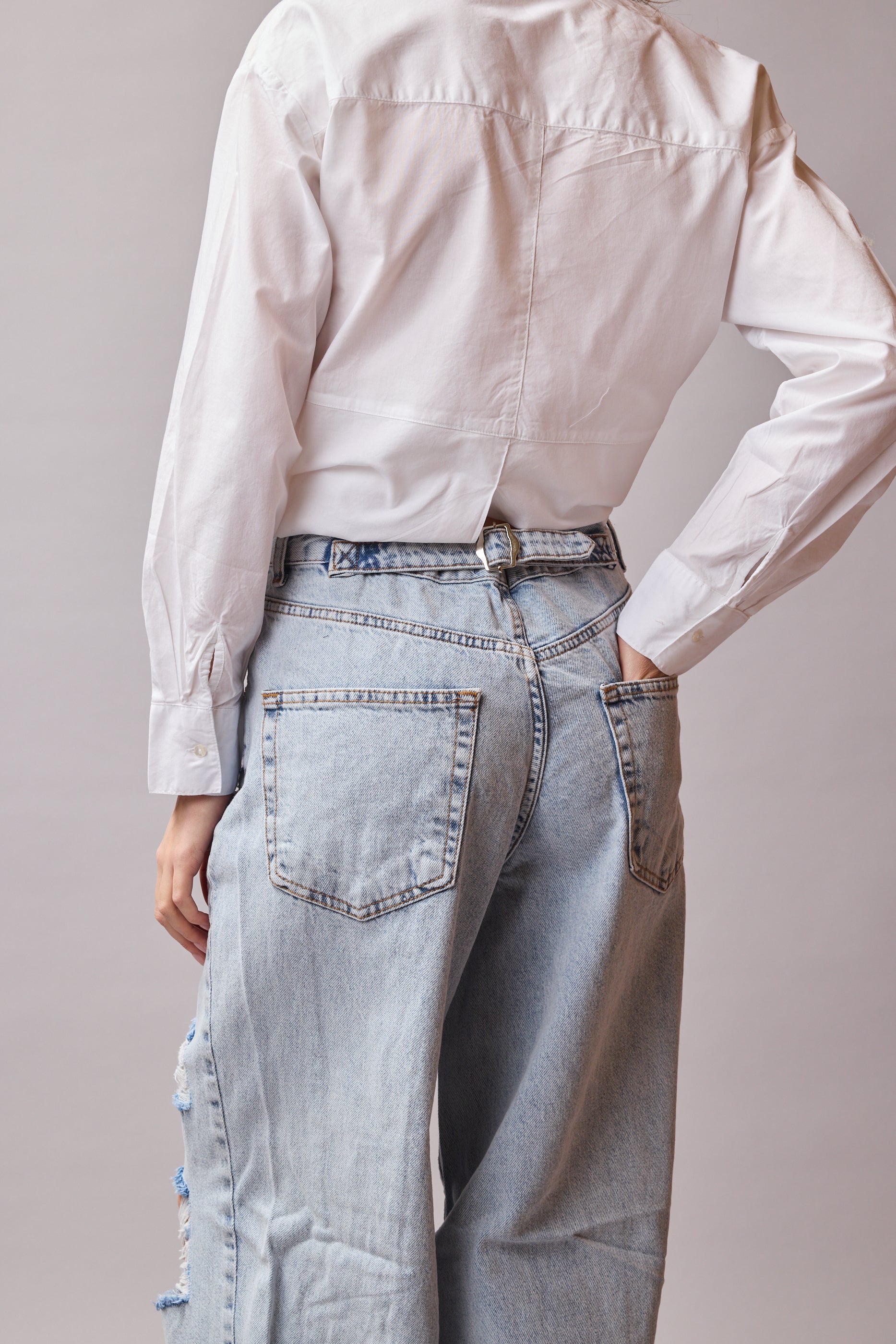 STRAIGHT FIT HIGH WAIST WIDE LEG RIPPED JEANS