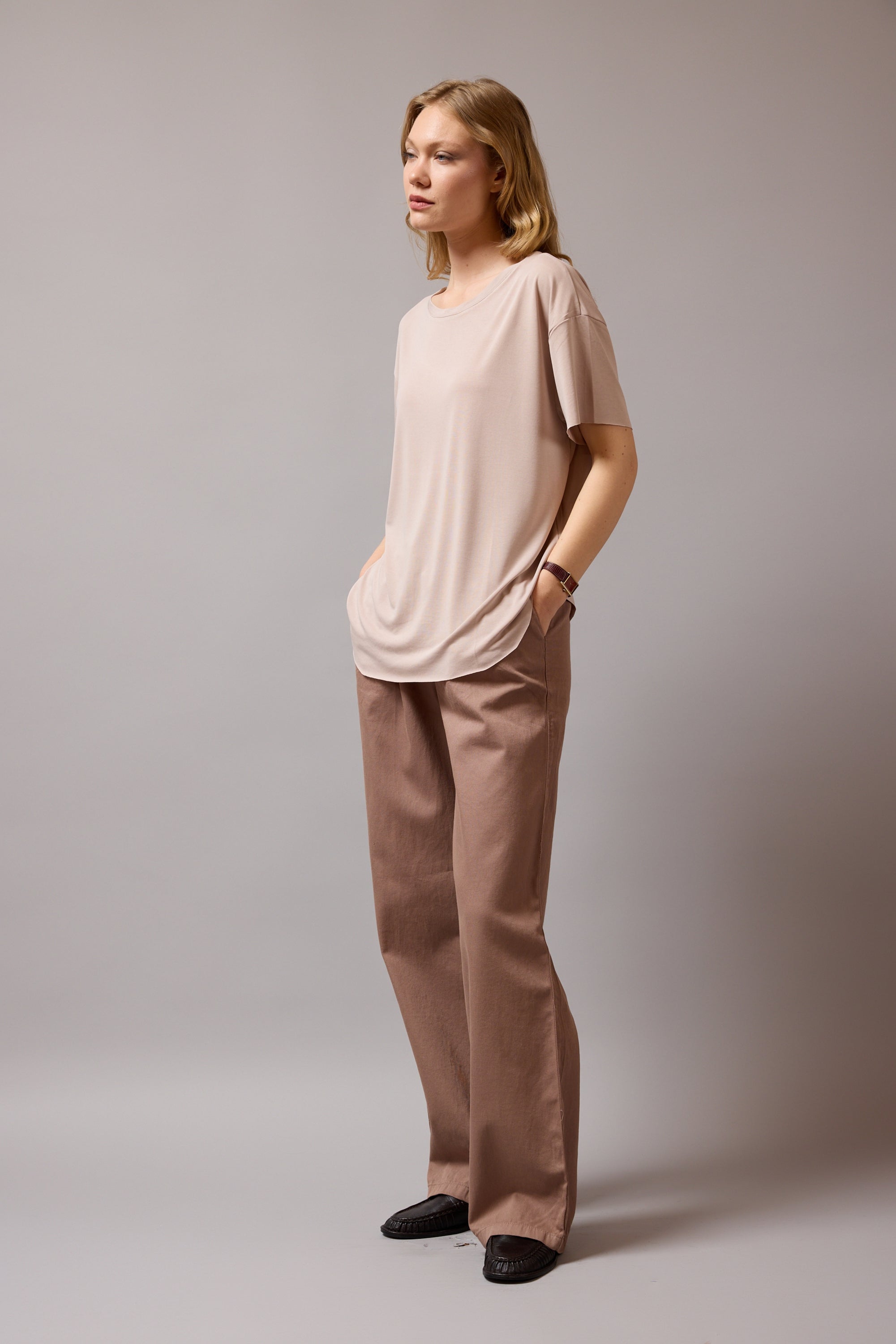 DOKUMLU MODAL KISA KOLLU T-SHIRT VIZON