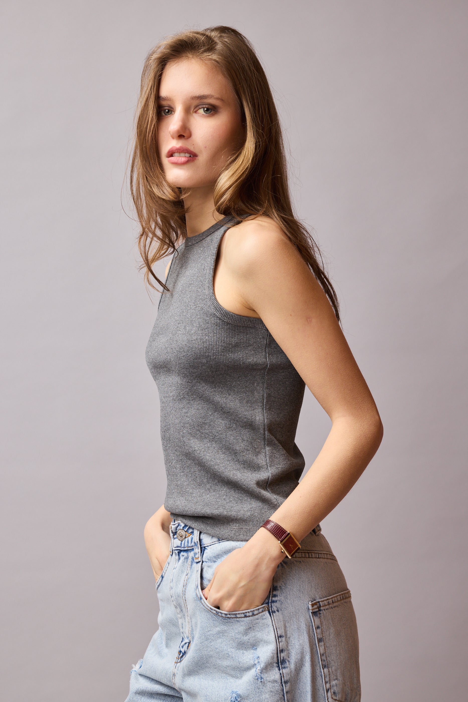 HALTER YAKA CROP TOP FUME