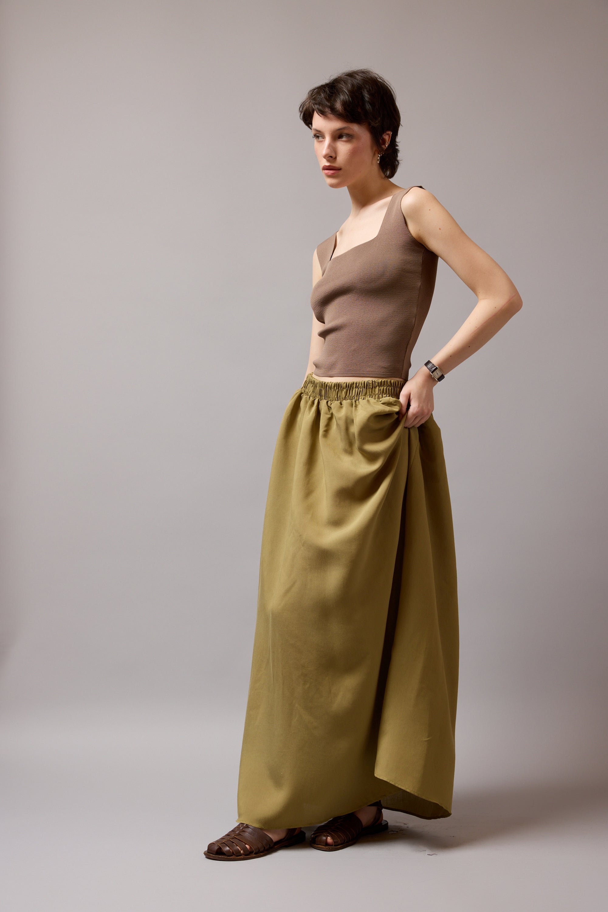 ELASTIK BEL BANTLI DOKUMLU ETEK OLIVE