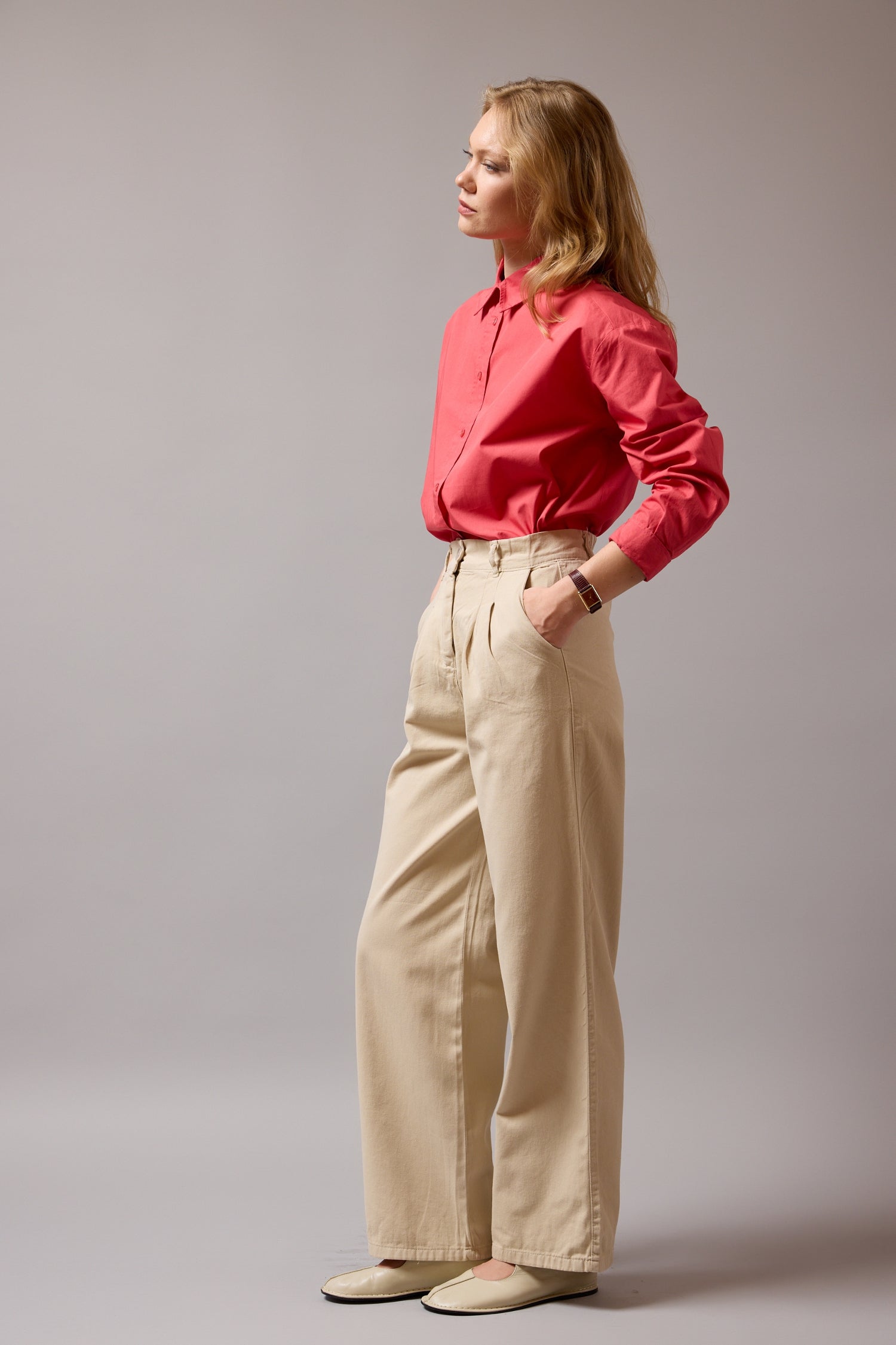 PLEATED COTTON RELAXED TROUSERS CAMEL