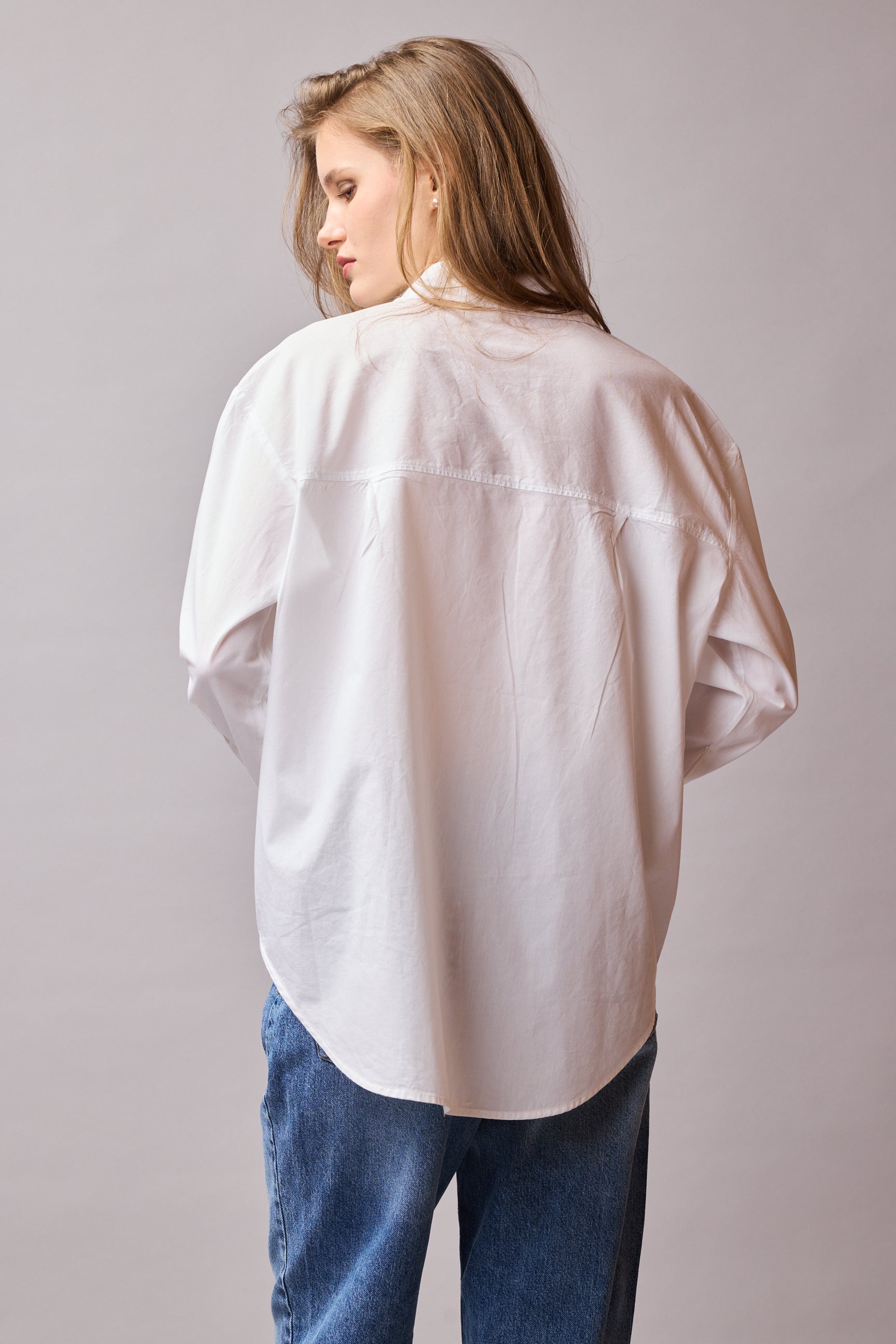 KLASIK YAKA OVERSIZE POPLIN GOMLEK BEYAZ