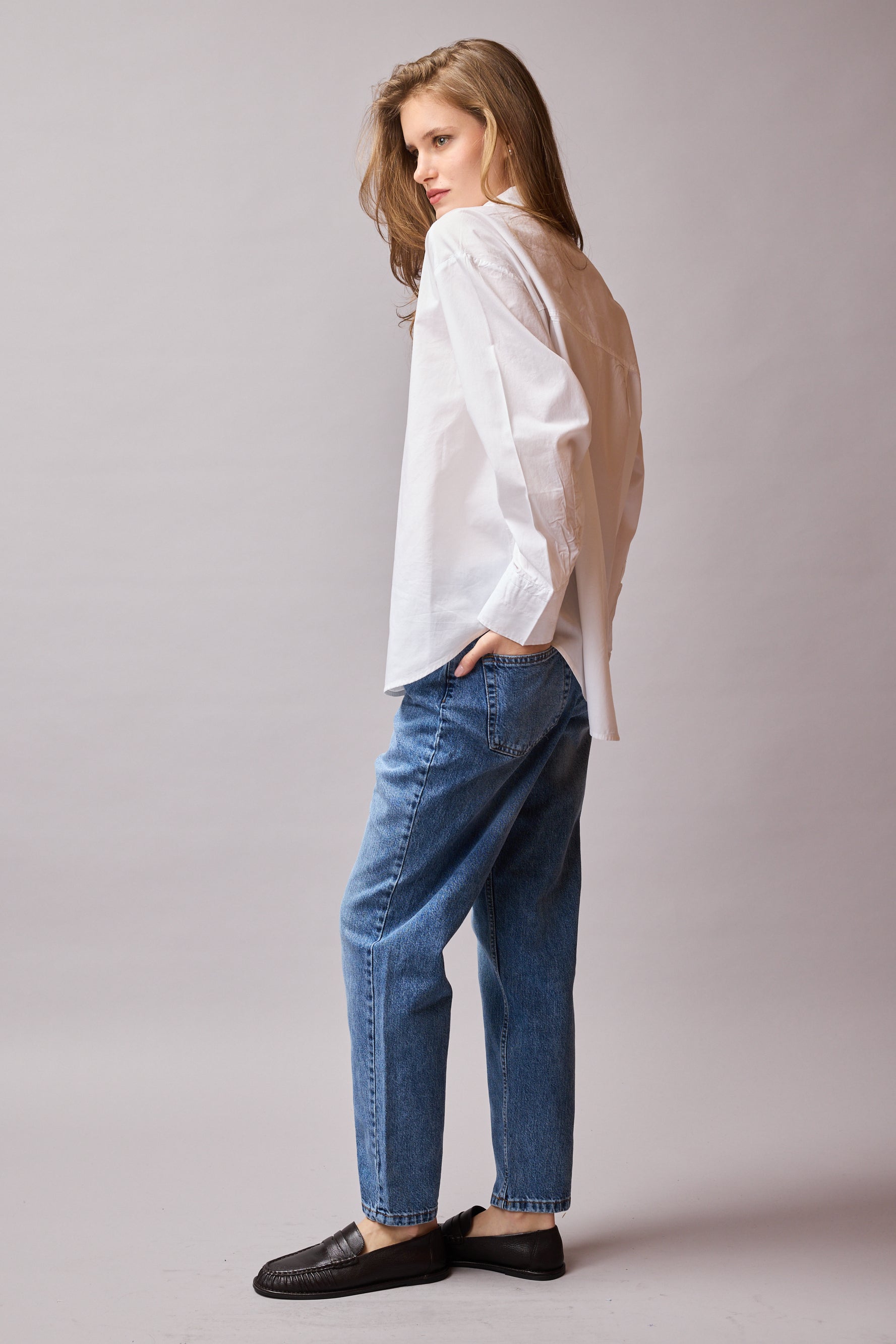 CLASSIC COLLAR OVERSIZE POPLIN SHIRT WHITE