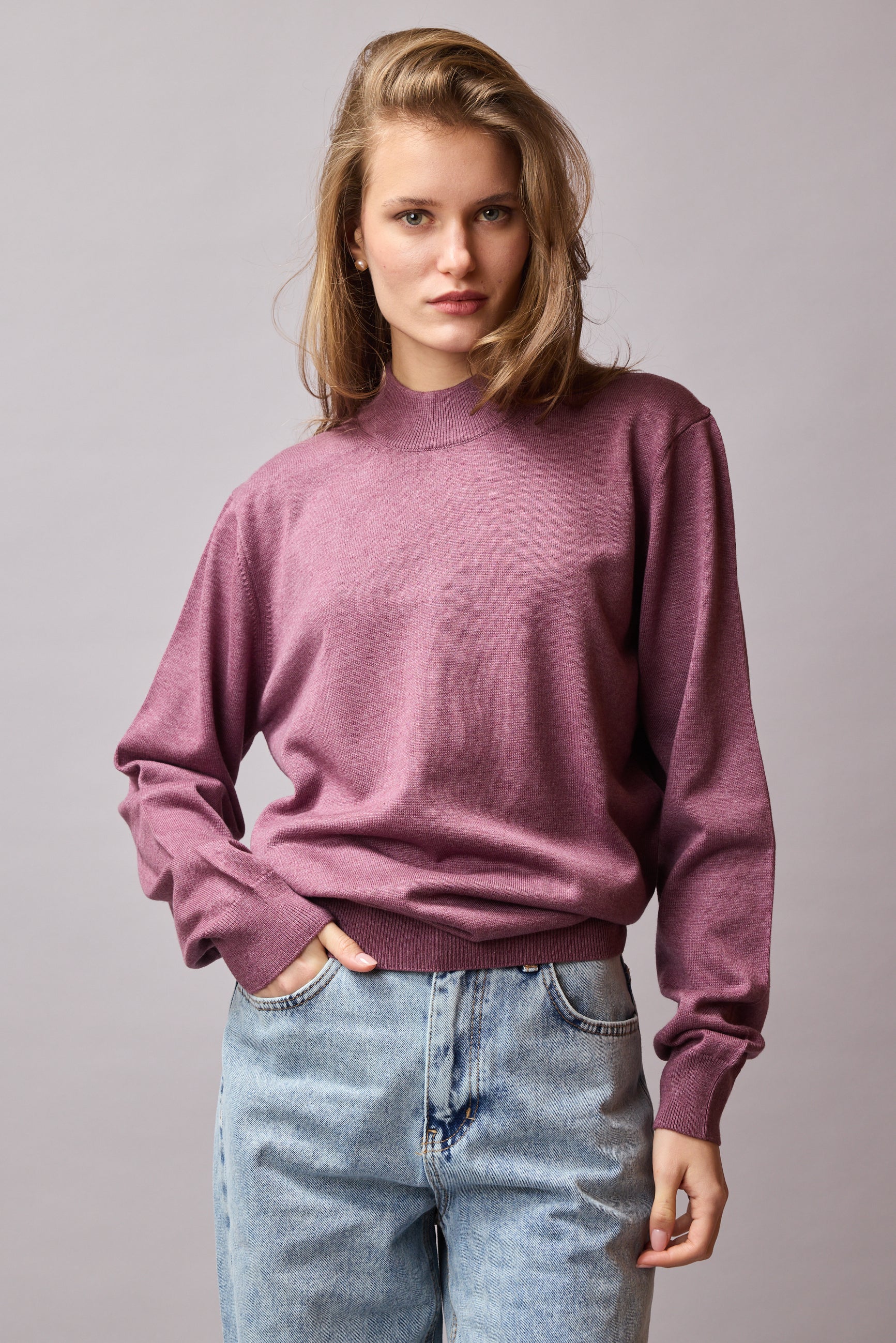 COTTON TURTLENECK UNISEX SWEATER DRIED ROSE