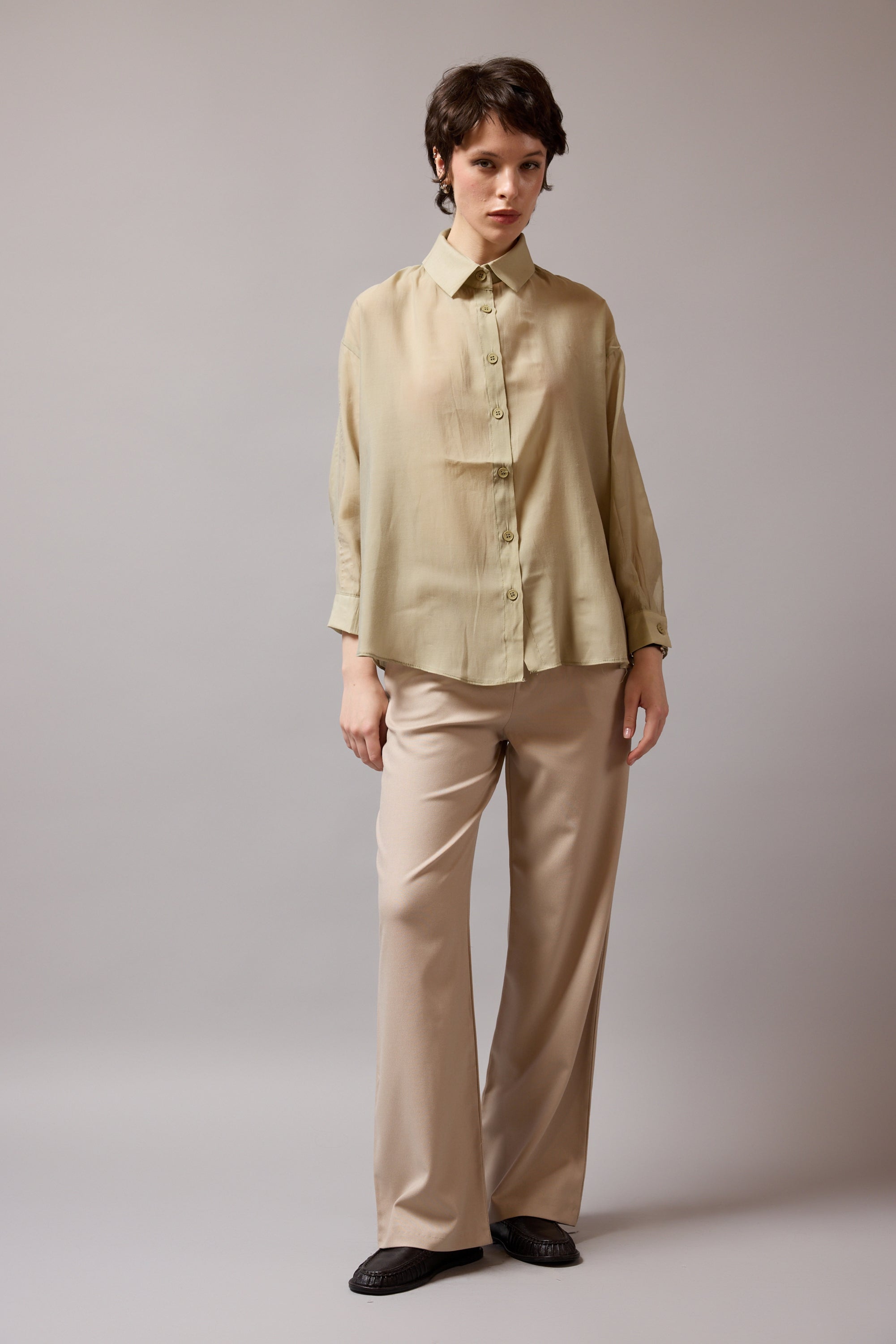 DOKUMLU TENSEL GOMLEK KUF YESIL