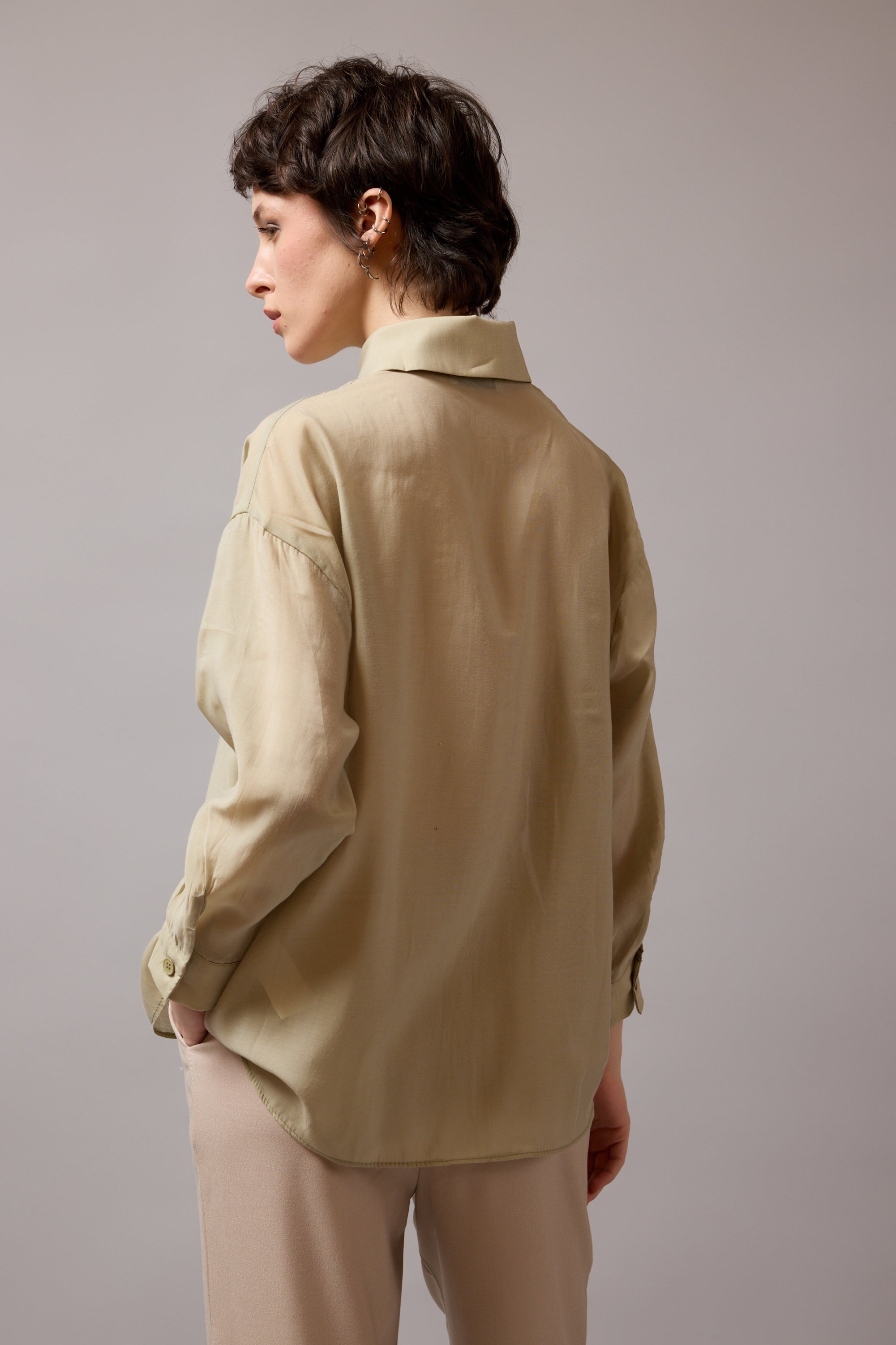 DOKUMLU TENSEL GOMLEK KUF YESIL