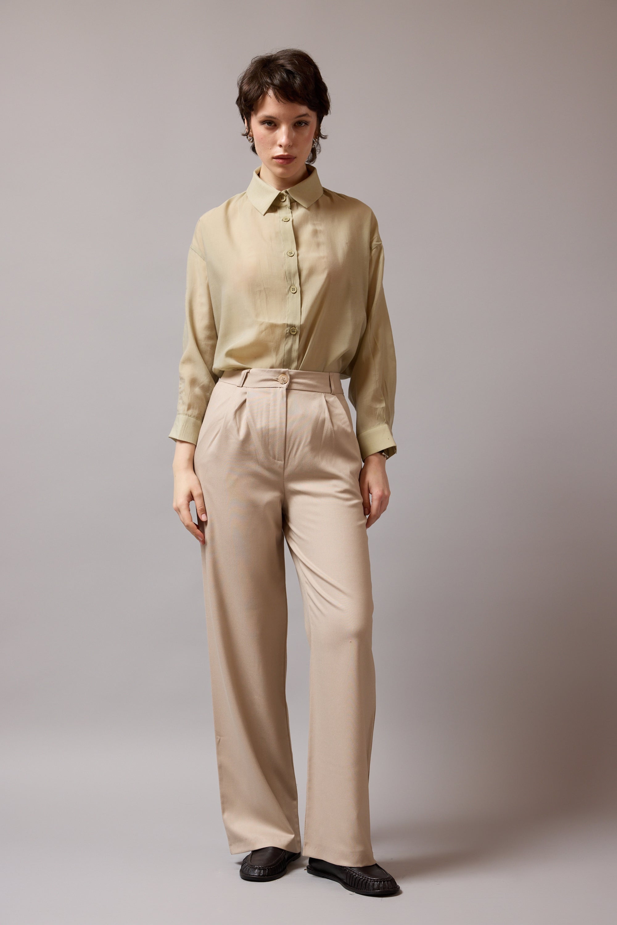 DOKUMLU TENSEL GOMLEK KUF YESIL