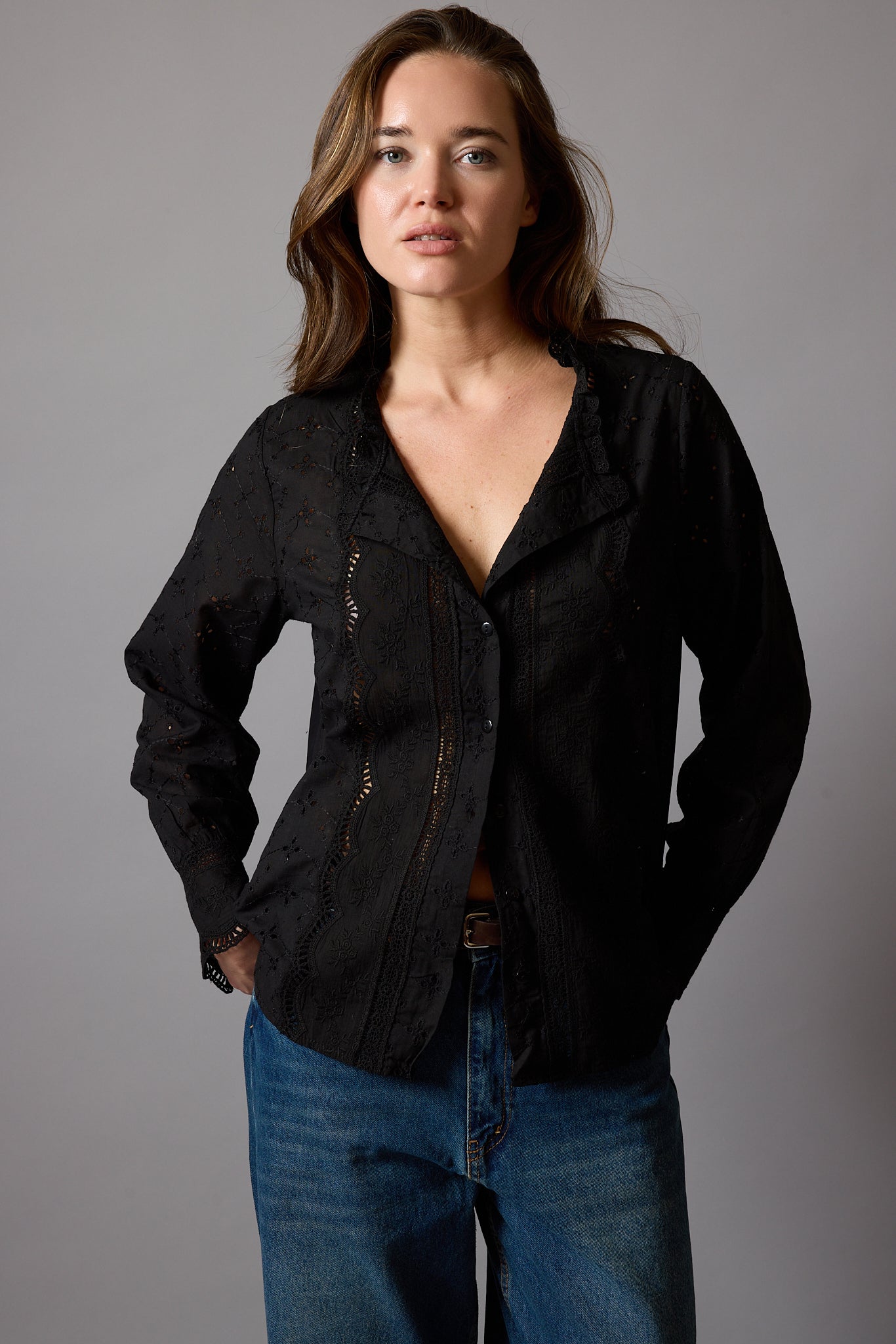 MARIA LACE DETAILED FRILLED COTTON SHIRT BLACK
