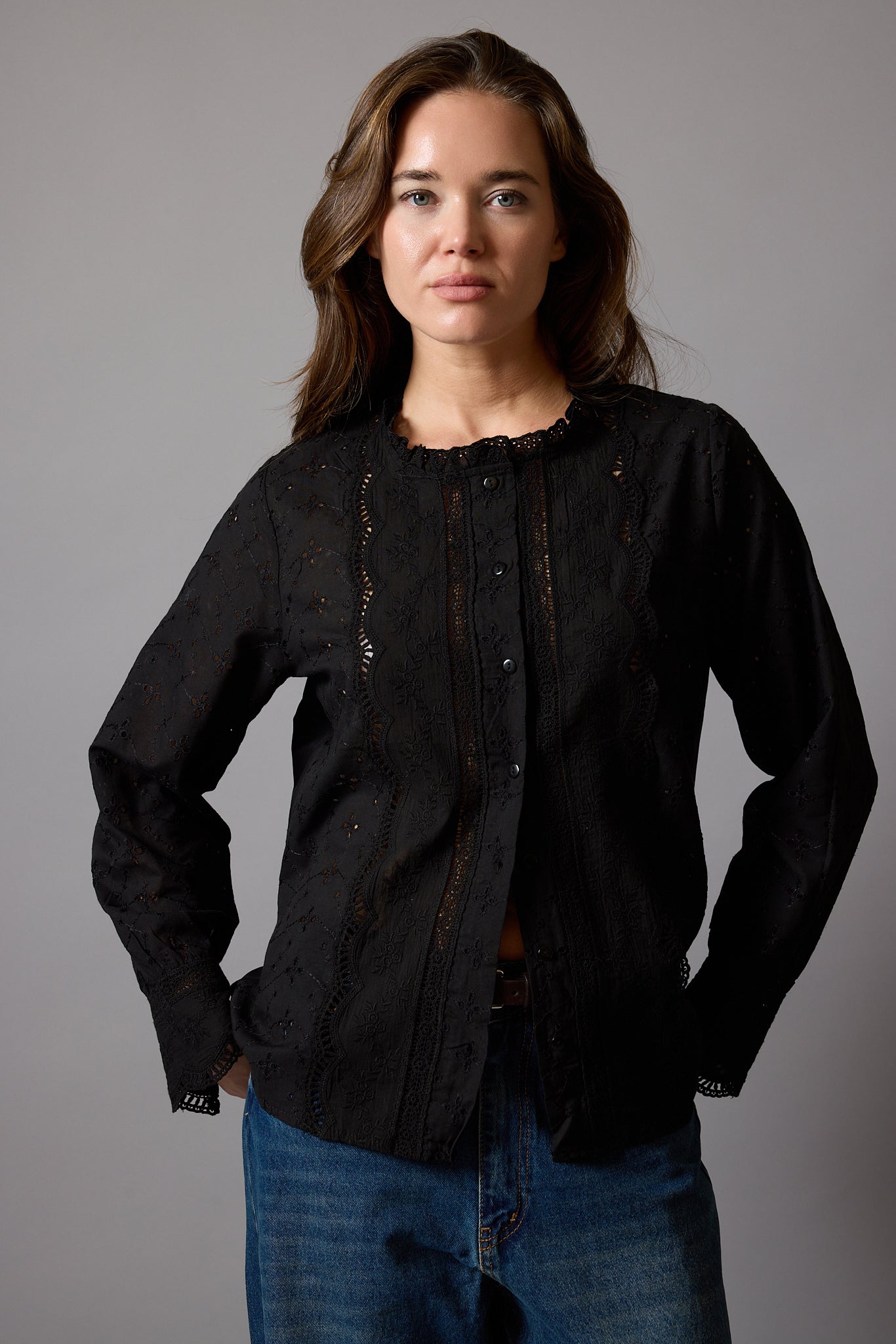 MARIA LACE DETAILED FRILLED COTTON SHIRT BLACK