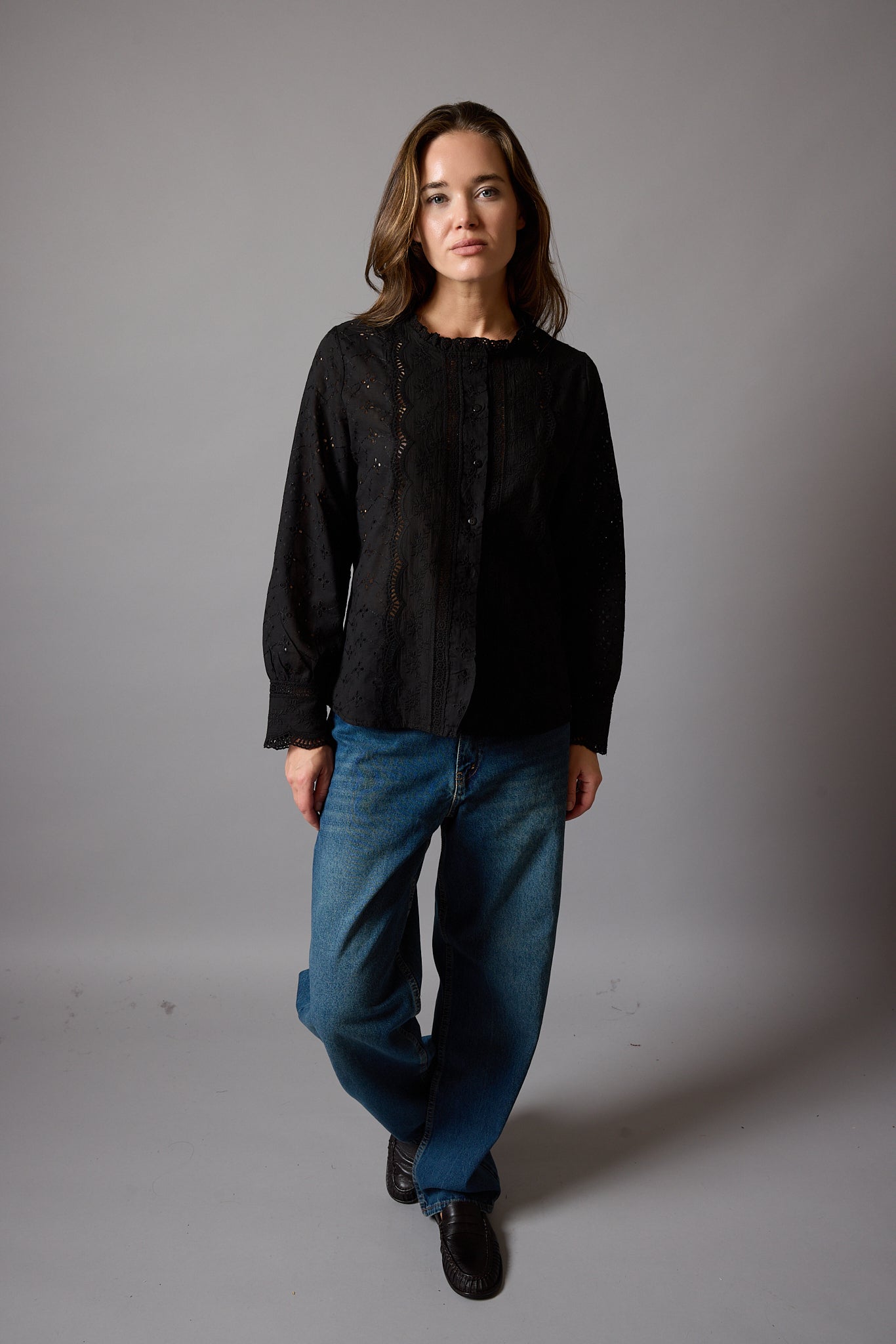 MARIA LACE DETAILED FRILLED COTTON SHIRT BLACK
