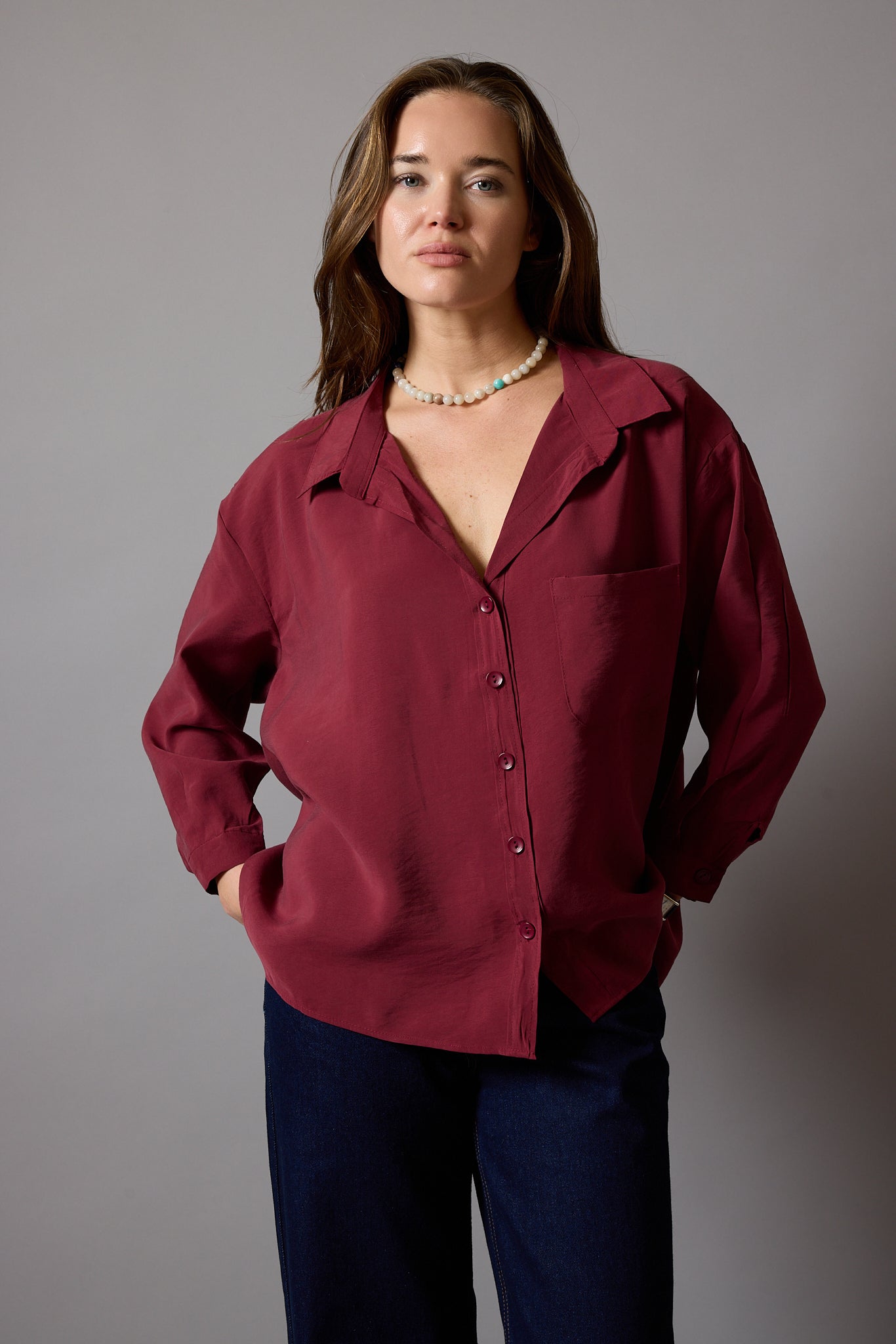 DOKUMLU CEPLI TENCEL GOMLEK CHERRY