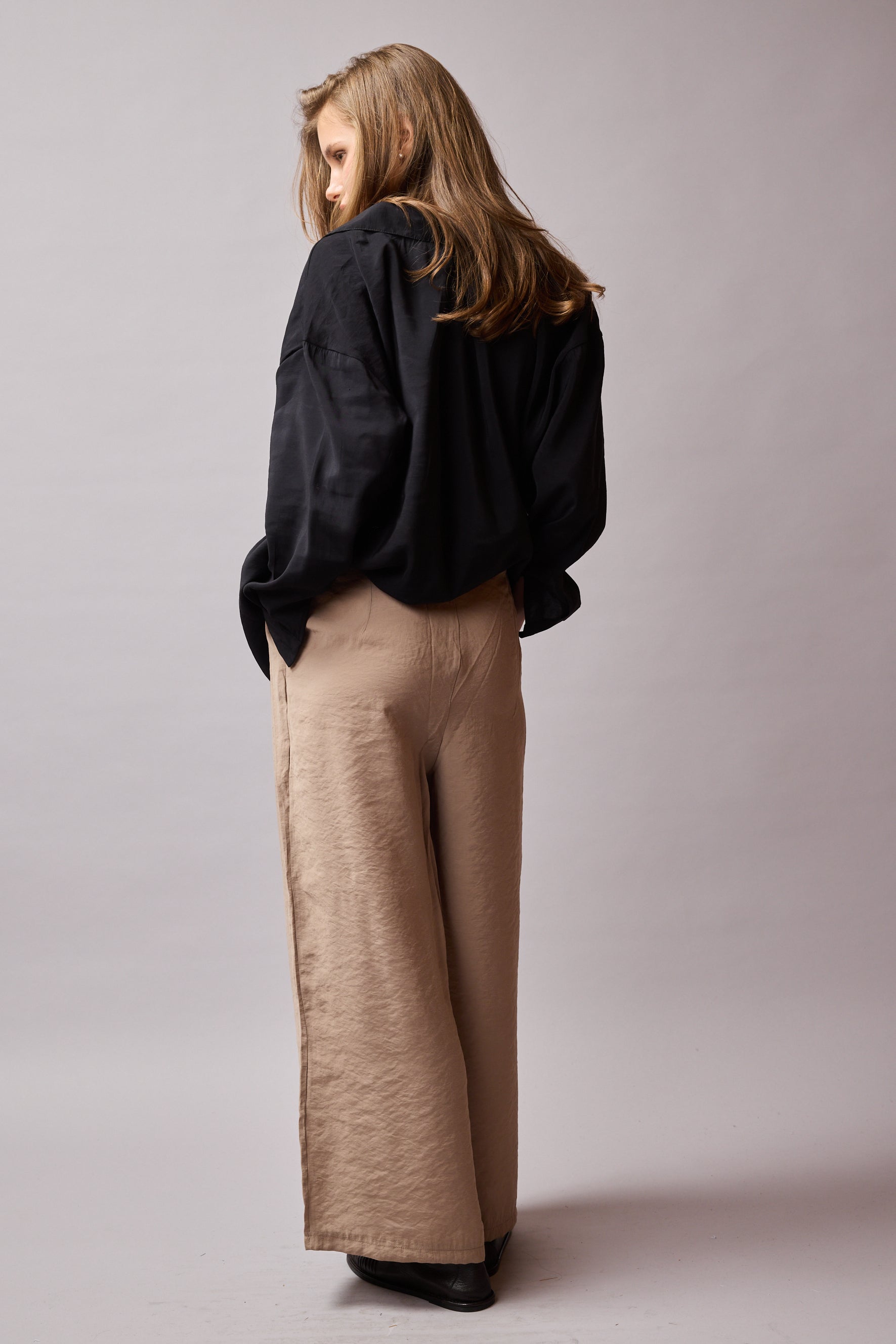 DOUBLE PLEATED FLOWING PALAZZO TROUSERS BEIGE