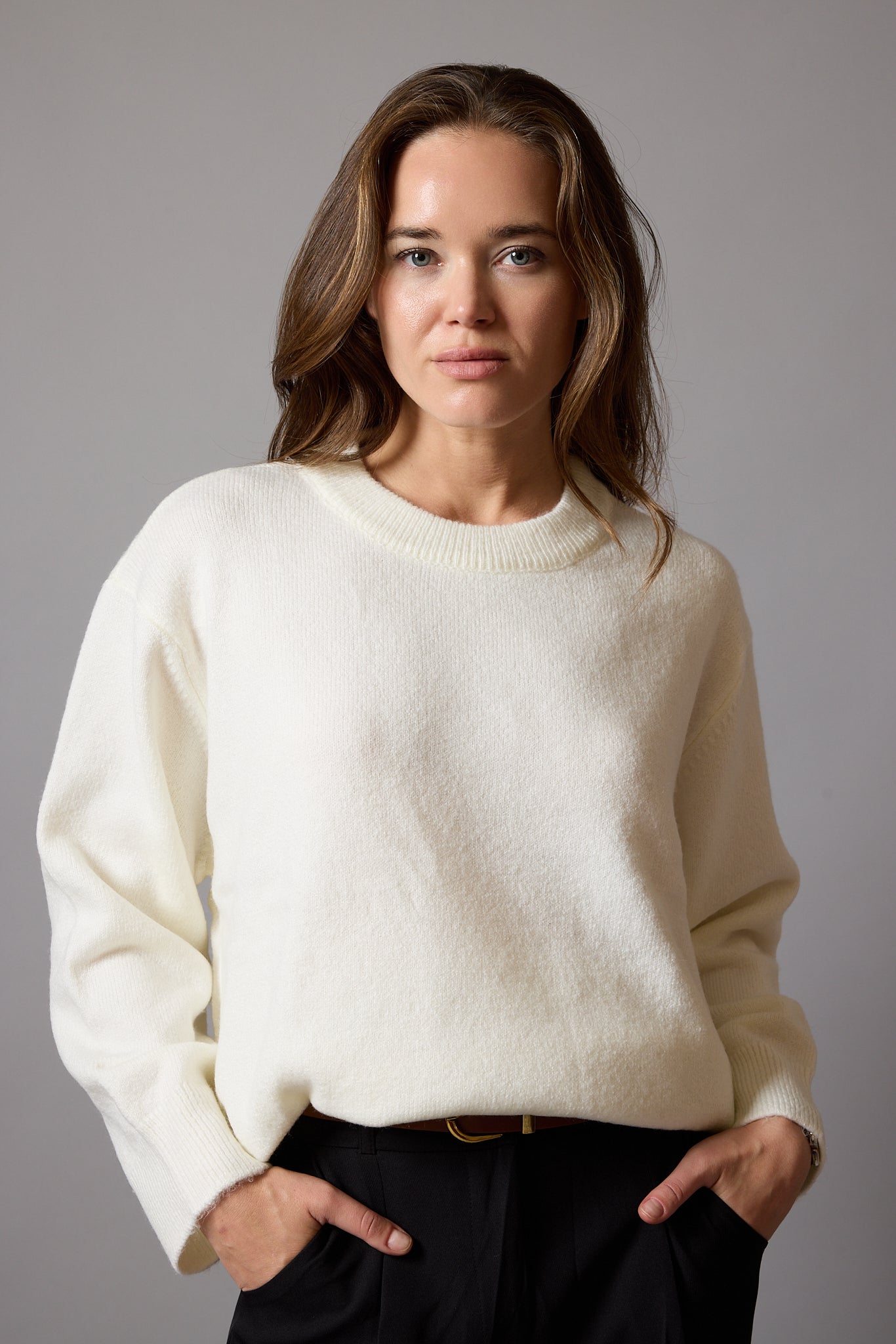 OVERSIZE CREW NECK SWEATER CREAM
