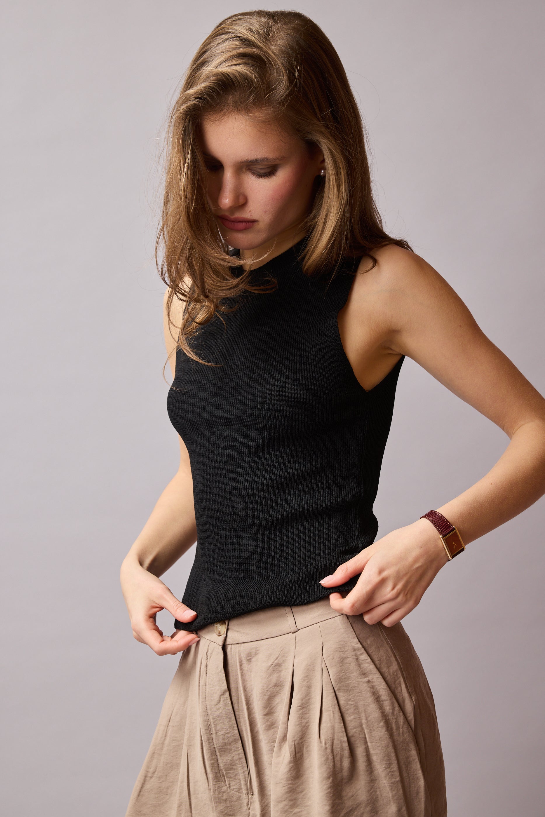 KOLSUZ DOKUMA TRIKO SIYAH