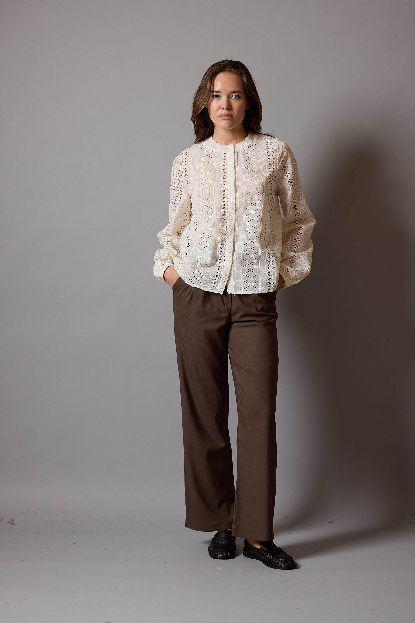 EDITH HAKIM YAKA DELIK ISI GOMLEK