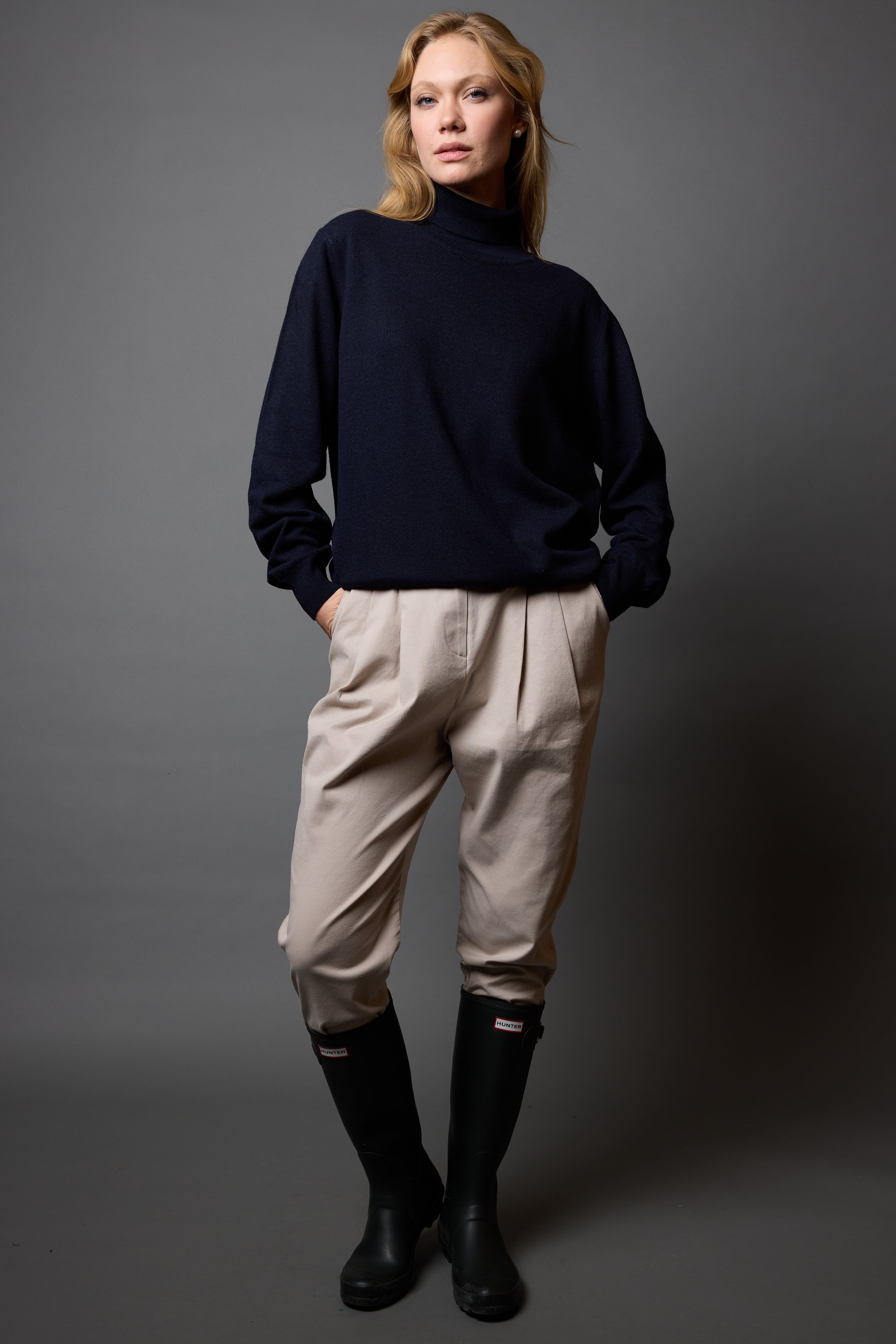 WOOL HIGH COLLAR UNISEX SWEATER NAVY BLUE