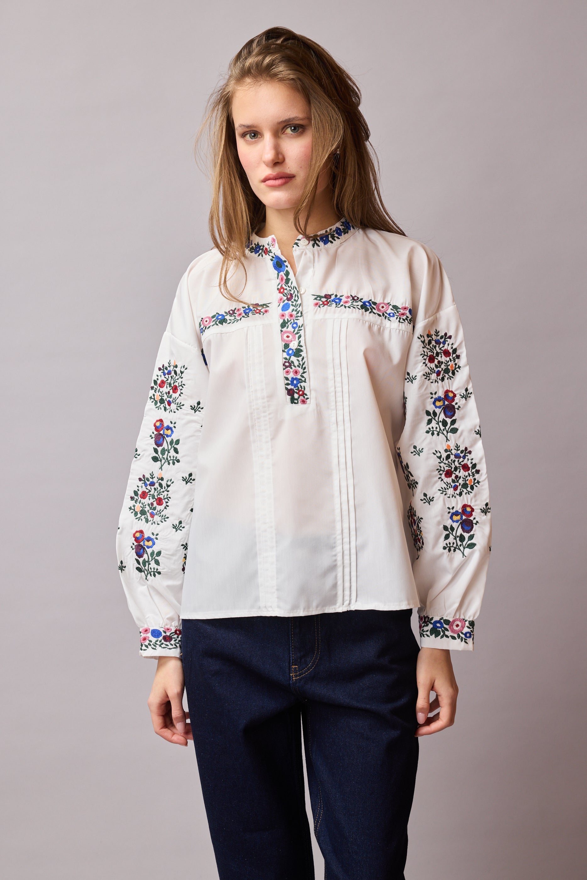 HAKIM YAKA FLORAL NAKISLI BLUZ