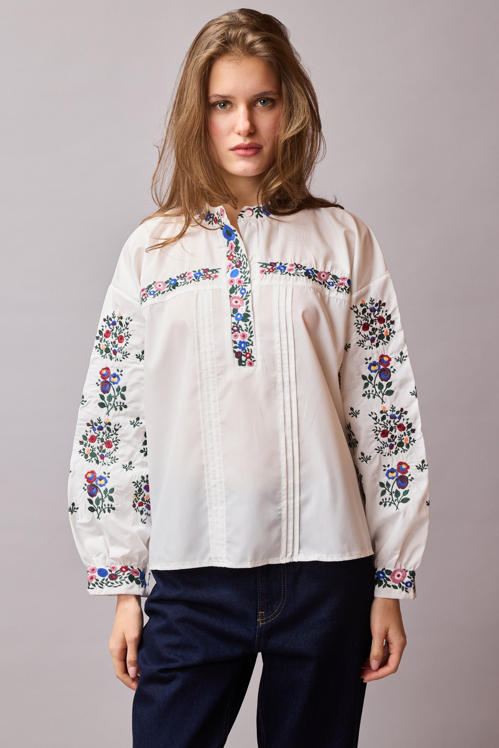 HAKIM YAKA FLORAL NAKISLI BLUZ