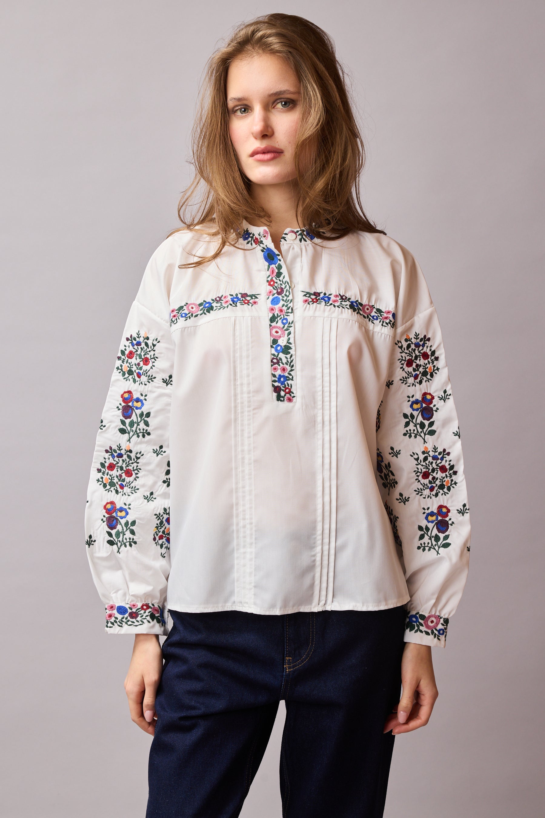 HAKIM YAKA FLORAL NAKISLI BLUZ