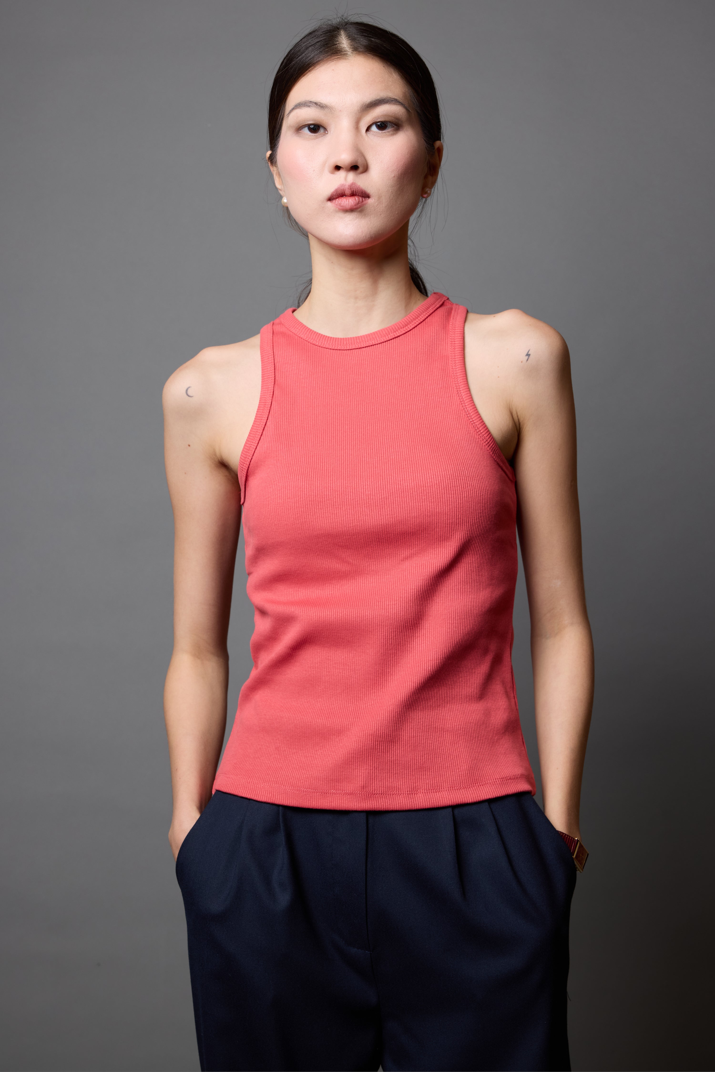 HALTERNECK CROP TOP ROUGE