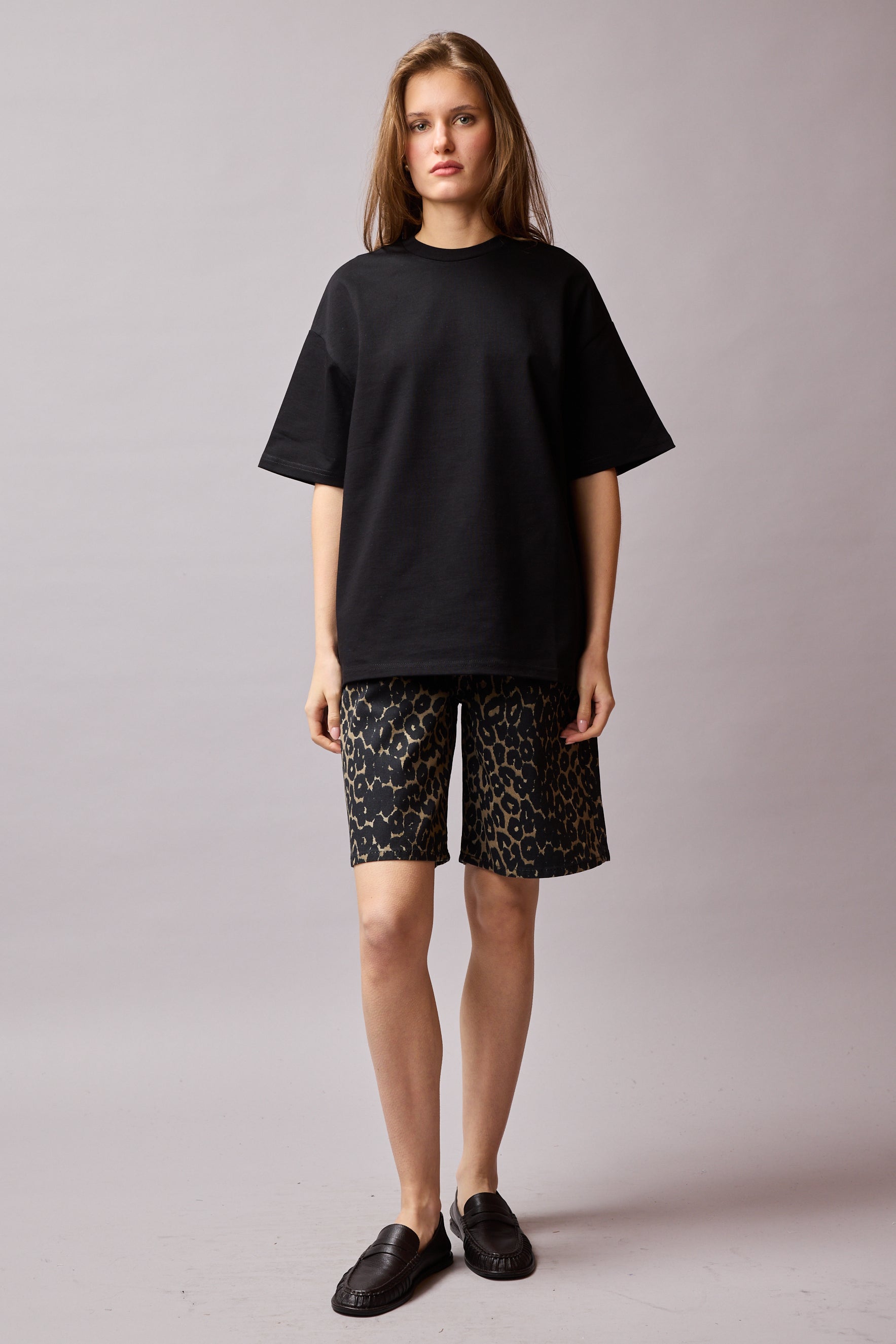 OVERSIZE KISA KOLLU PAMUK T-SHIRT SIYAH