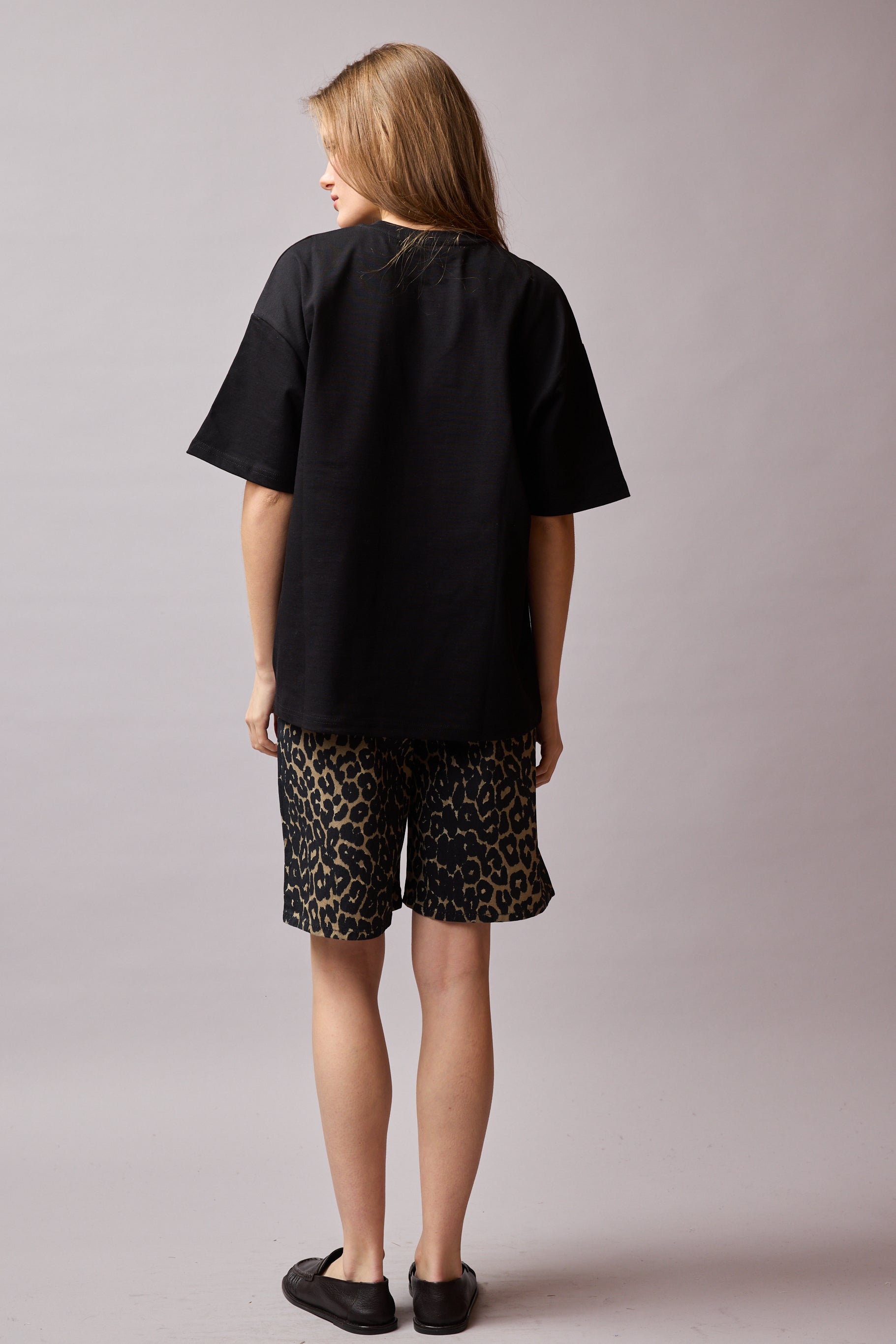 OVERSIZE KISA KOLLU PAMUK T-SHIRT SIYAH