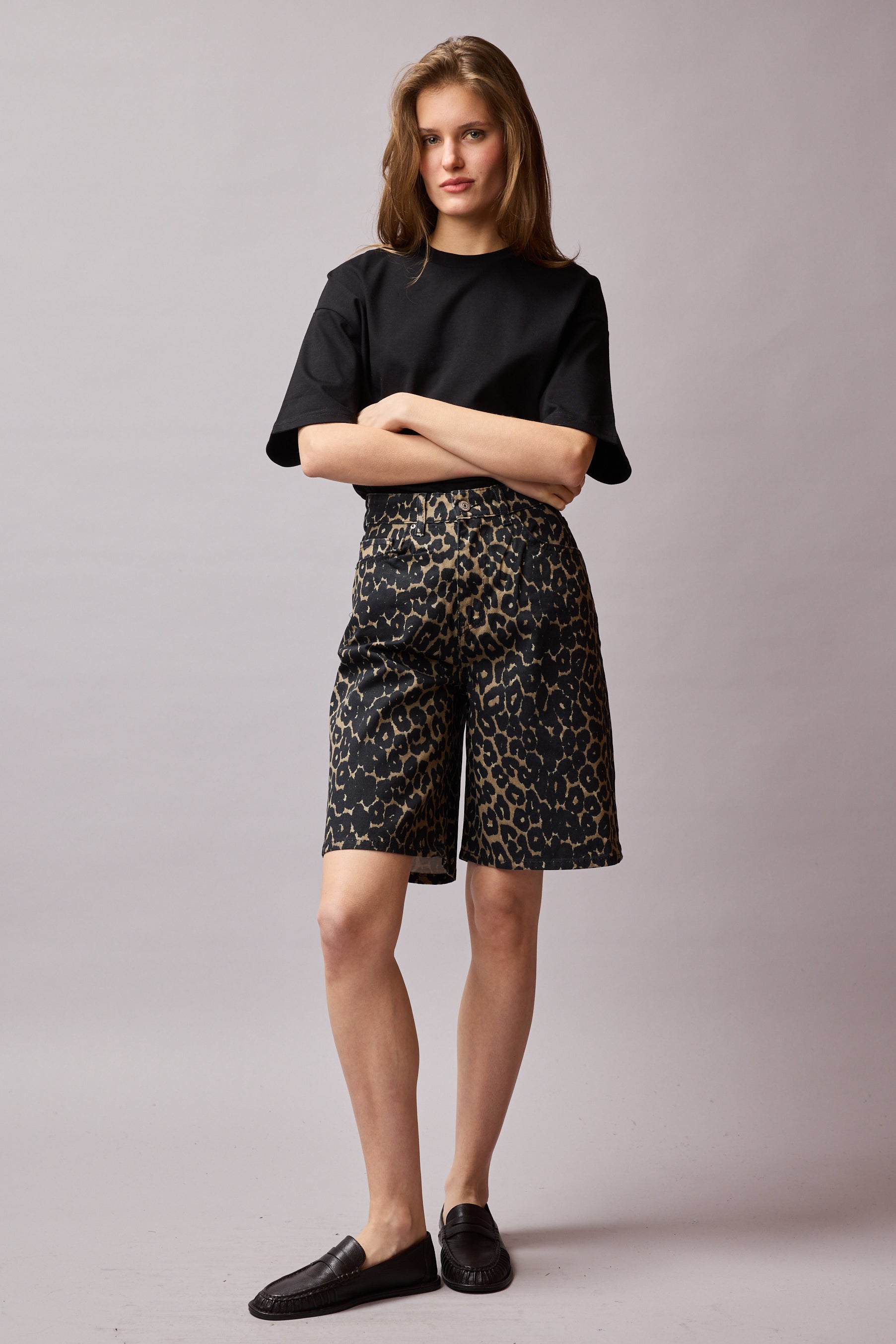 STRAIGHT FIT HIGH WAIST BERMUDA JEANS LEOPARD