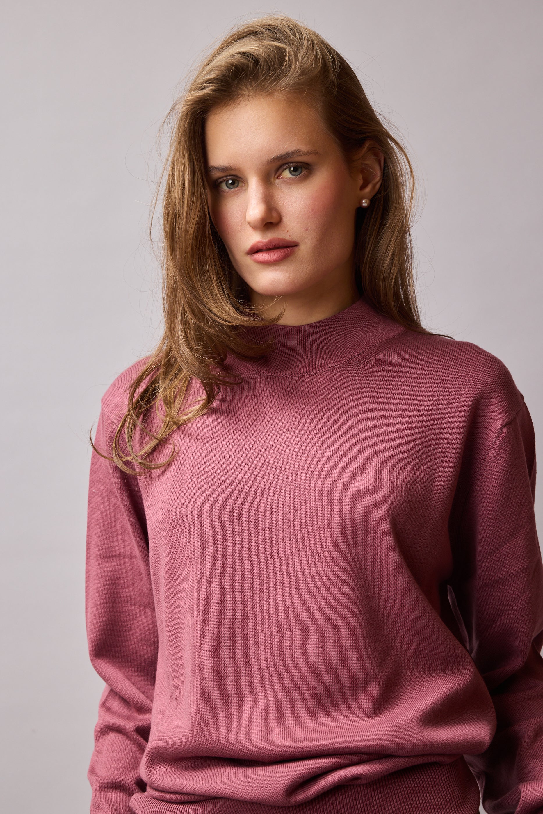 COTTON TURTLEneck UNISEX SWEATER ROSE