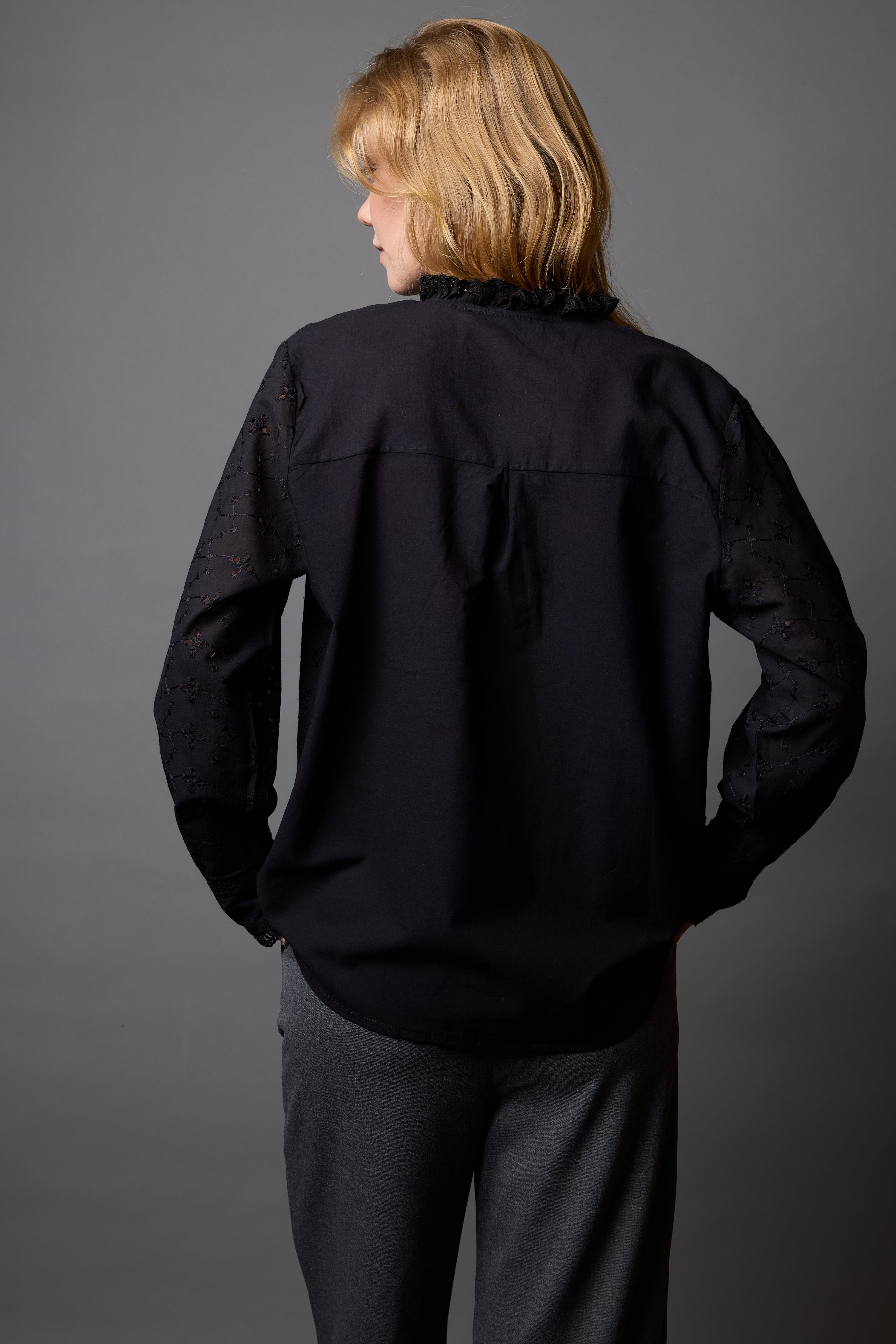 MARIA LACE DETAILED FRILLED COTTON SHIRT BLACK