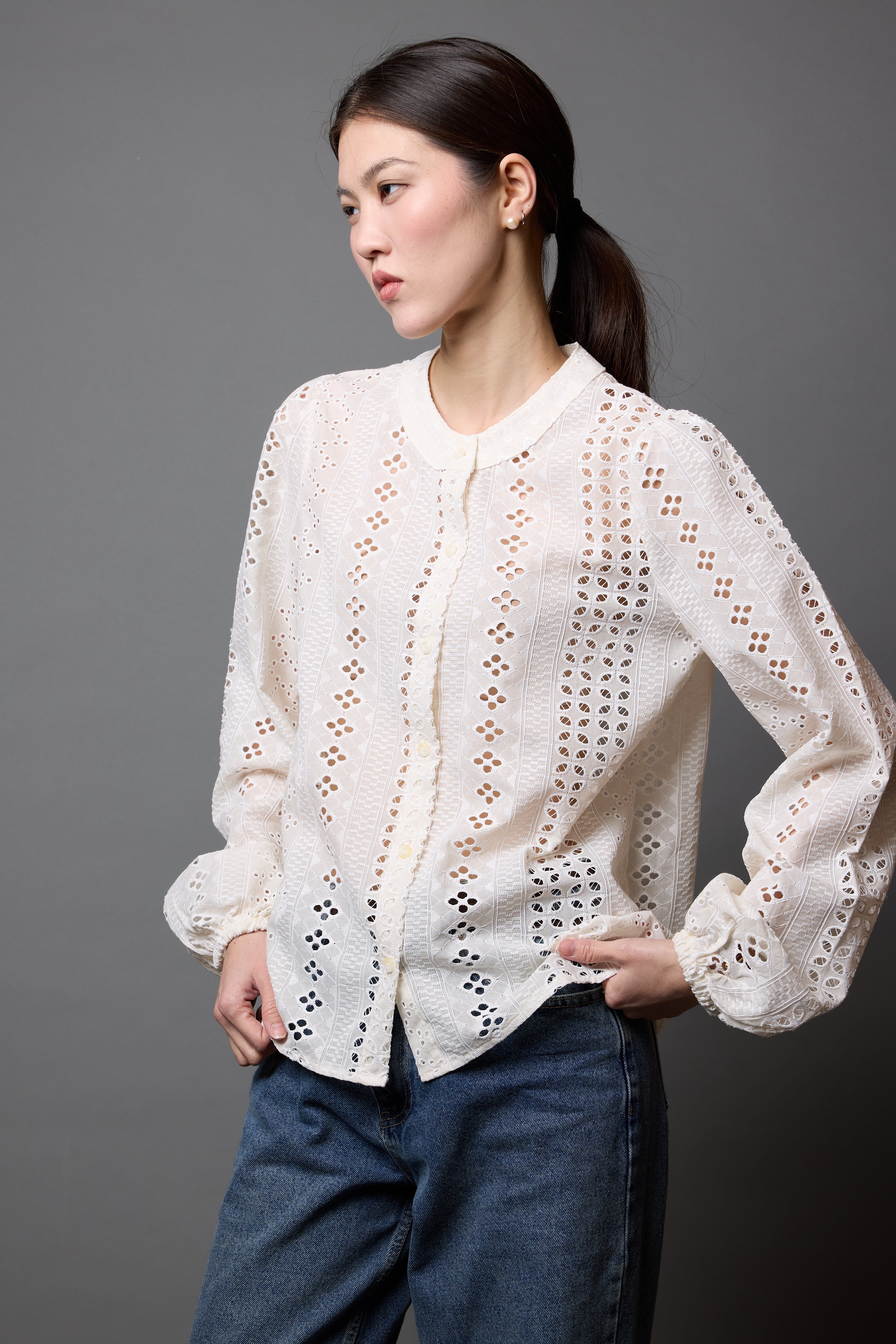 EDITH HAKIM YAKA DELIK ISI GOMLEK