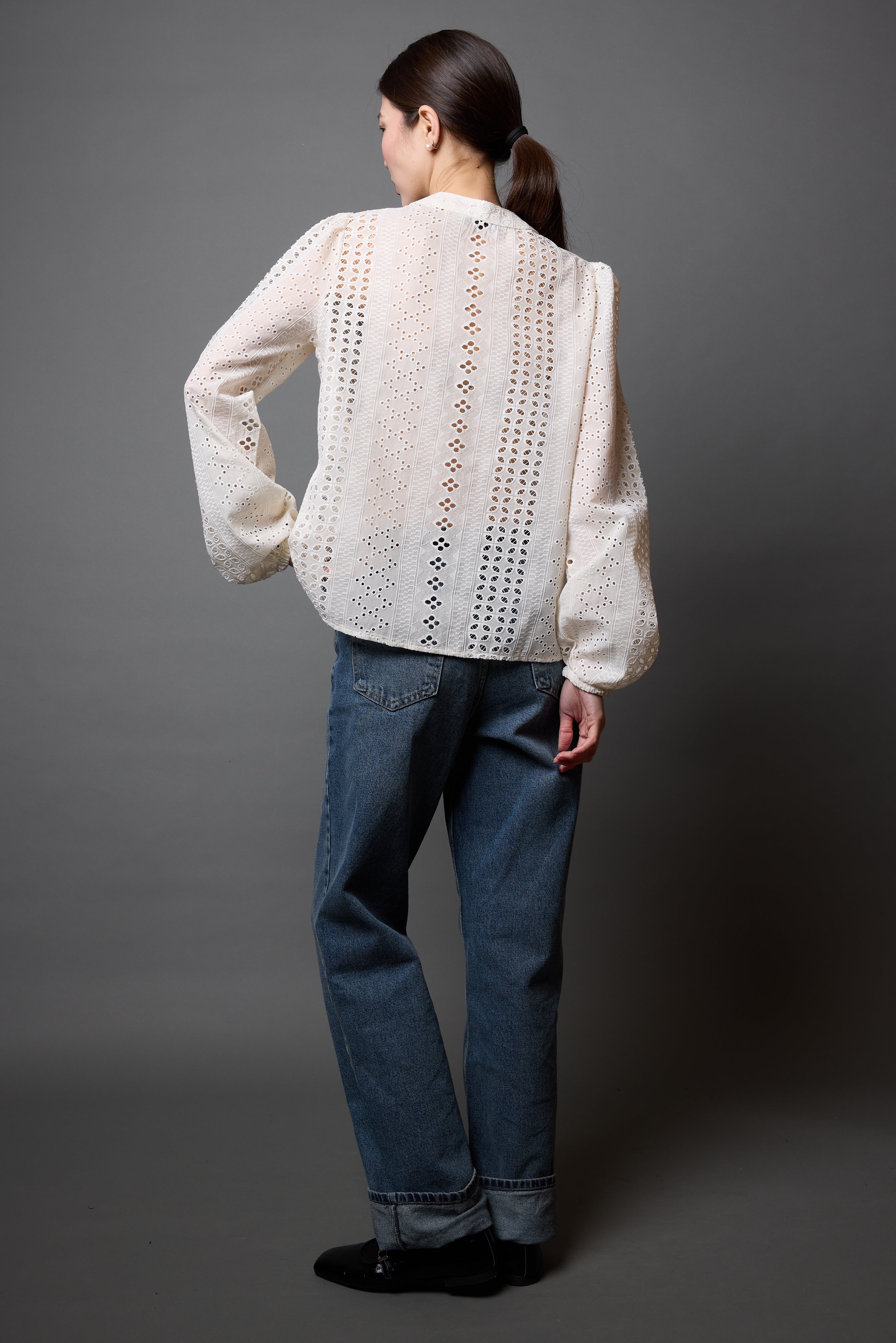 EDITH HAKIM YAKA DELIK ISI GOMLEK