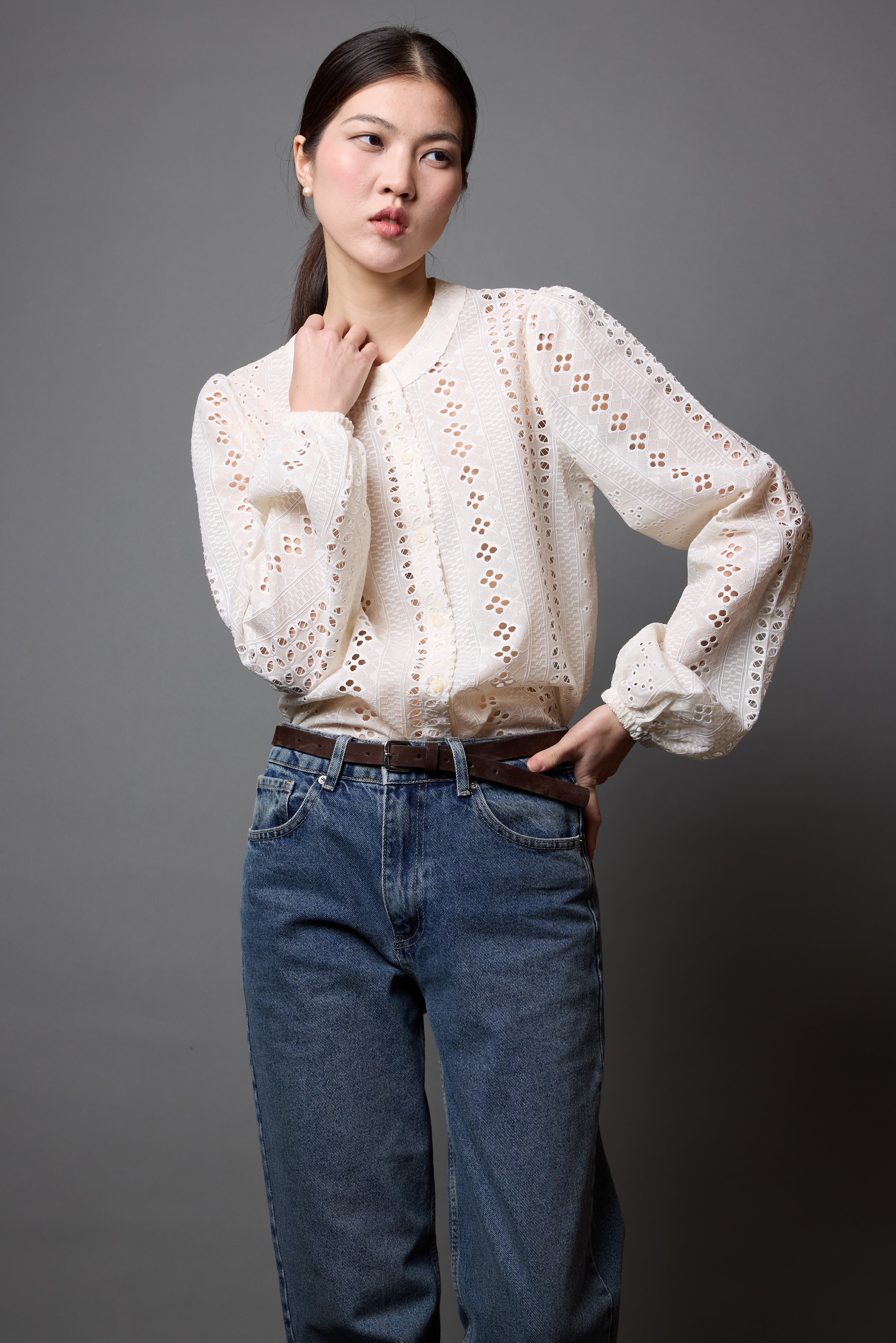 EDITH HAKIM YAKA DELIK ISI GOMLEK