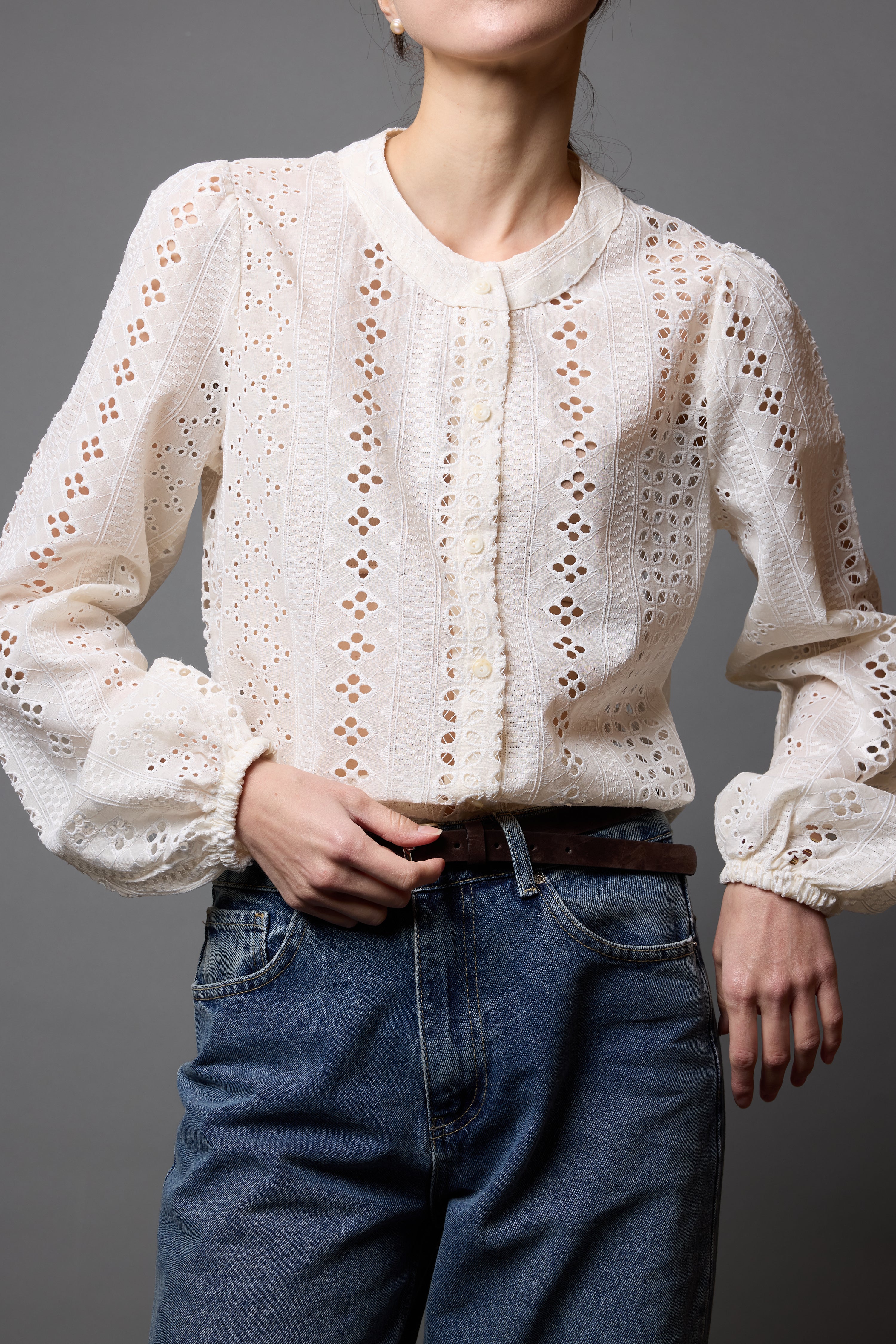 EDITH HAKIM YAKA DELIK ISI GOMLEK