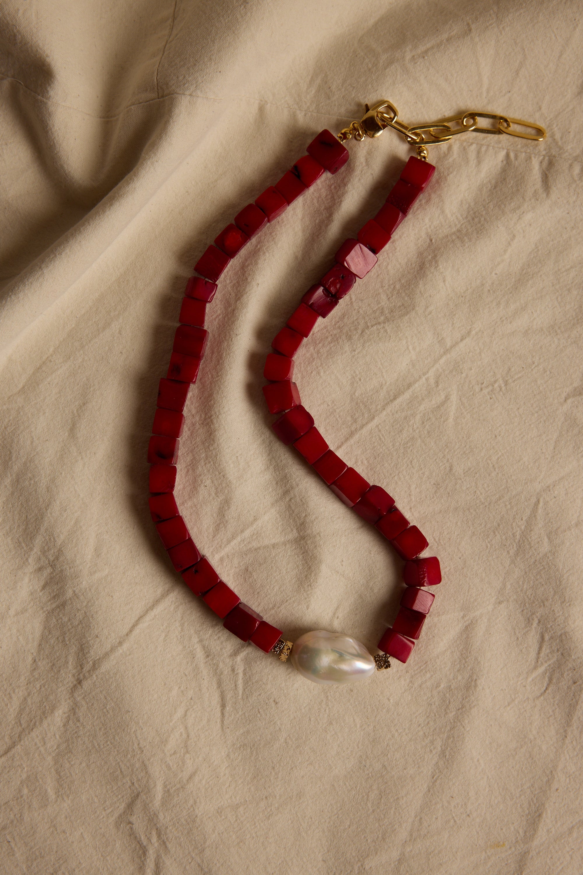 SCARLET MERCAN KOLYE