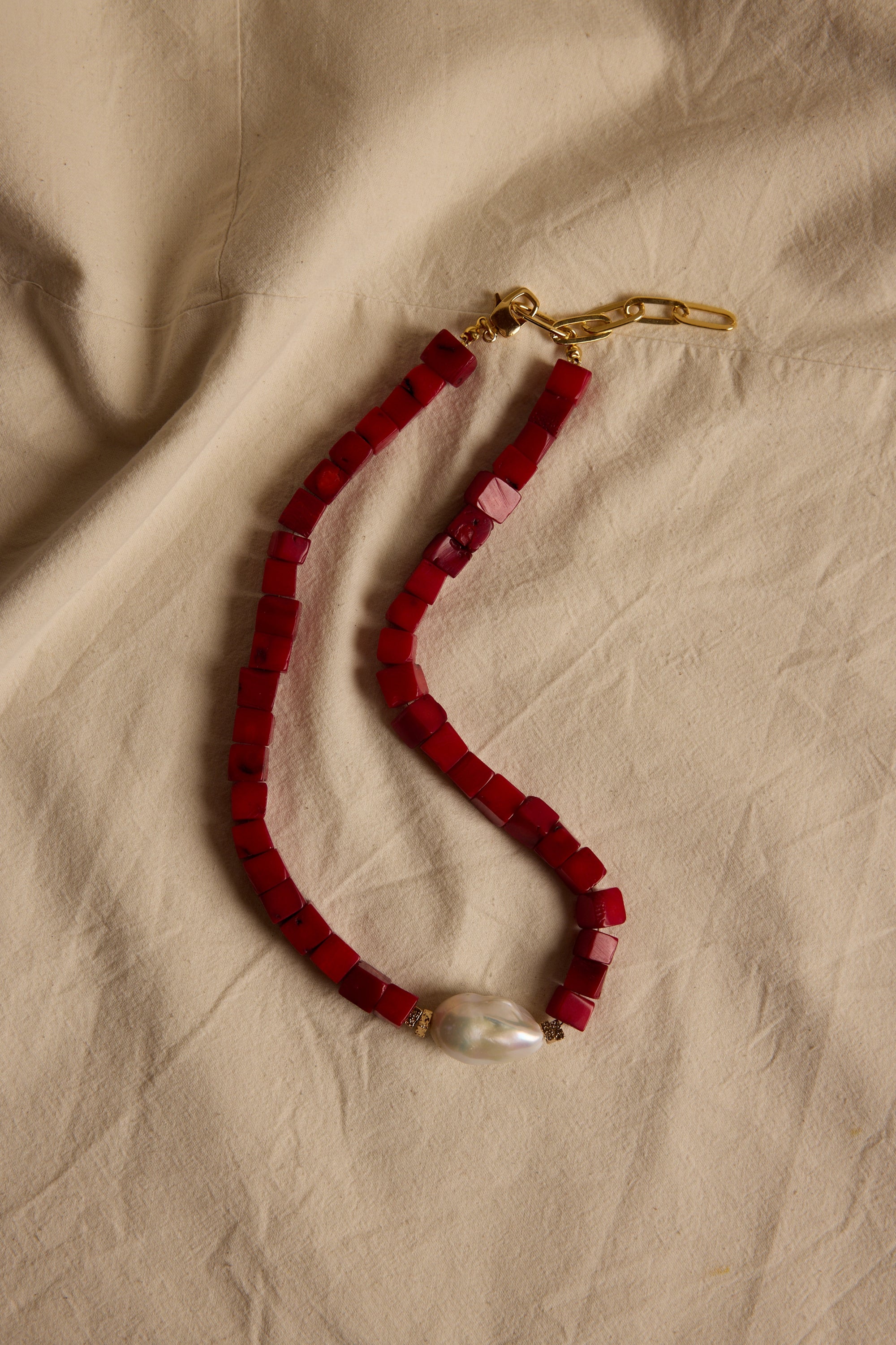 SCARLET MERCAN KOLYE