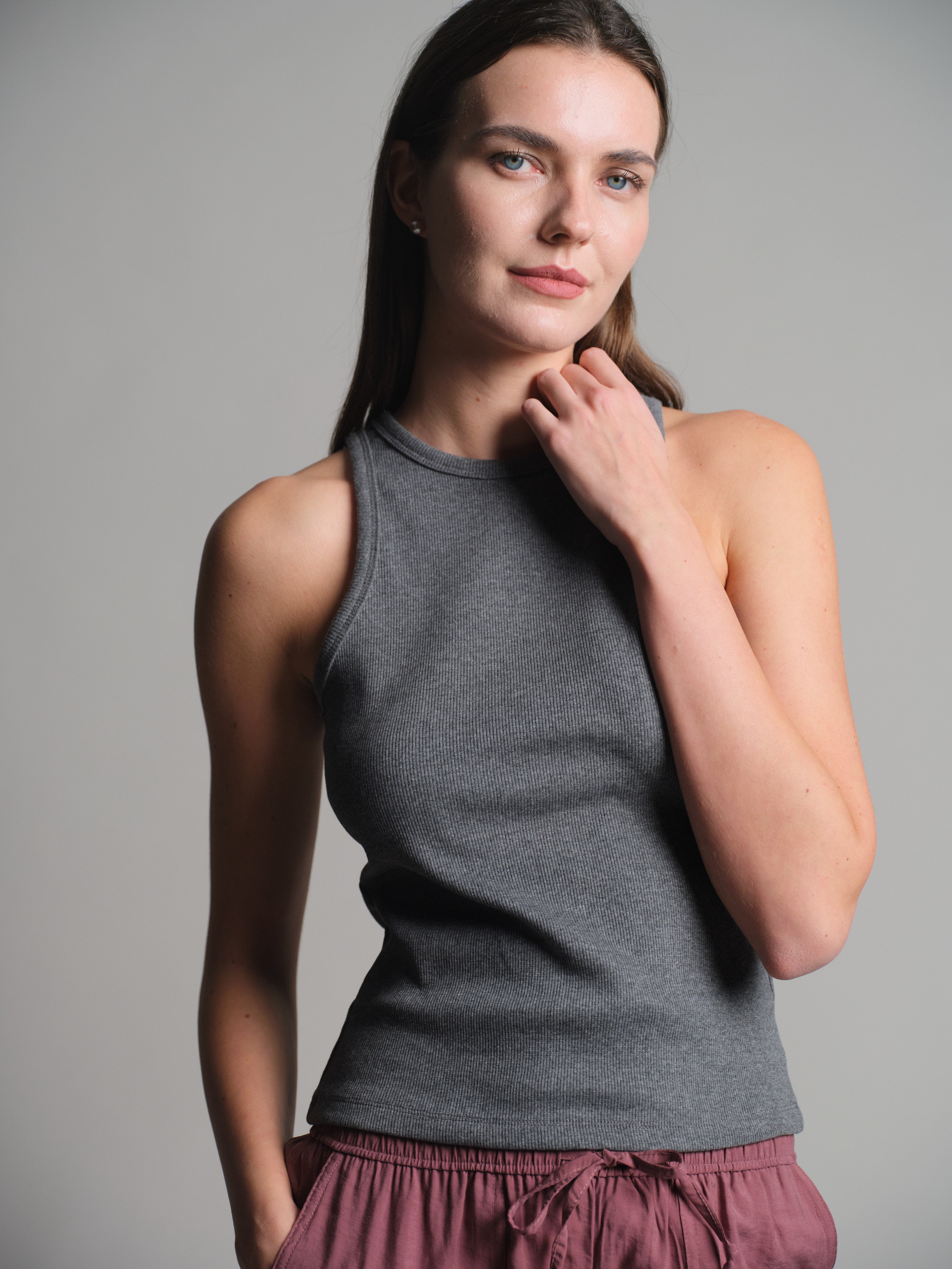HALTERNECK CROP TOP SMOKED