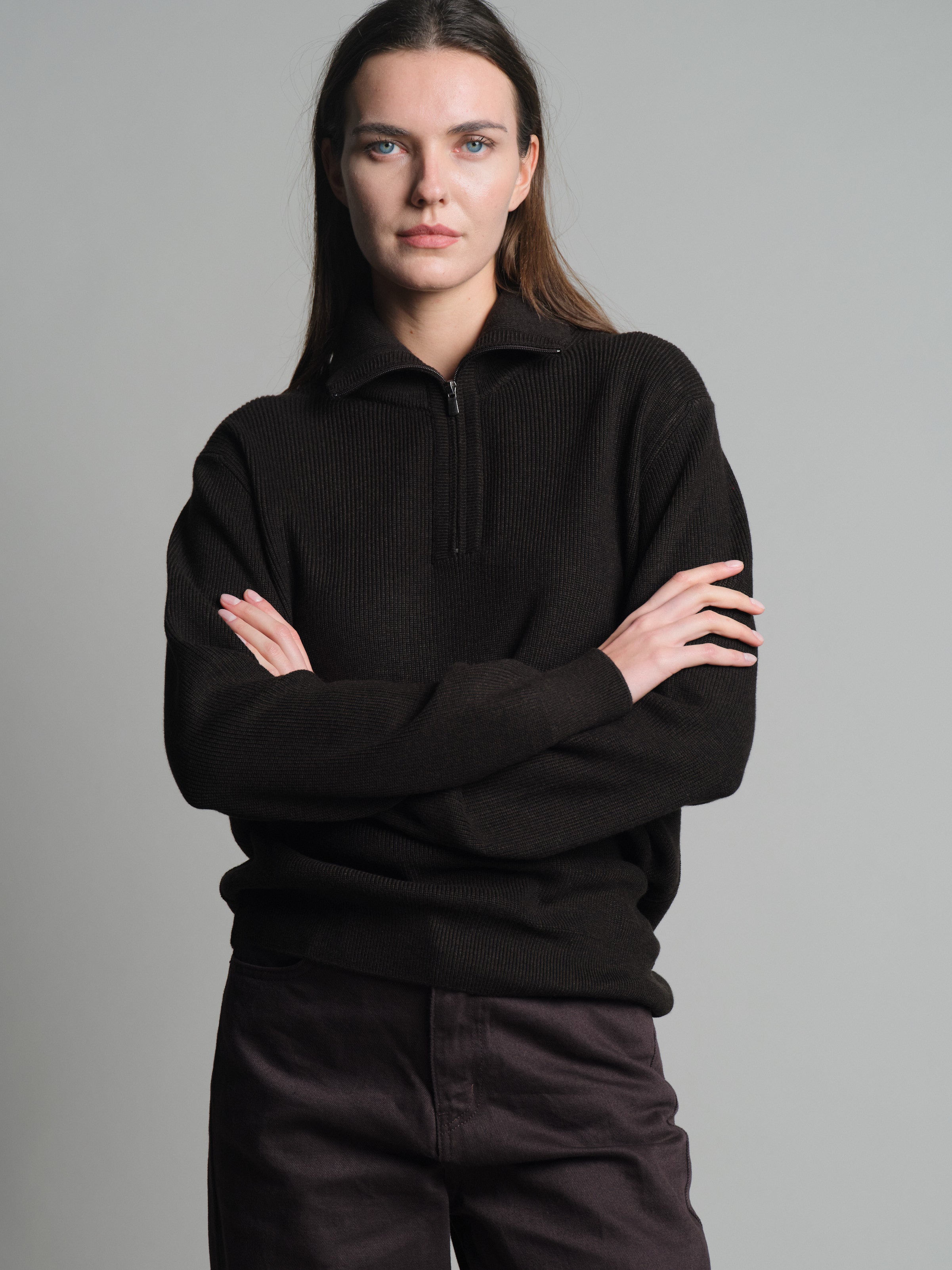 COTTON HIGH COLLAR ZIPPERED UNISEX SWEATER BROWN