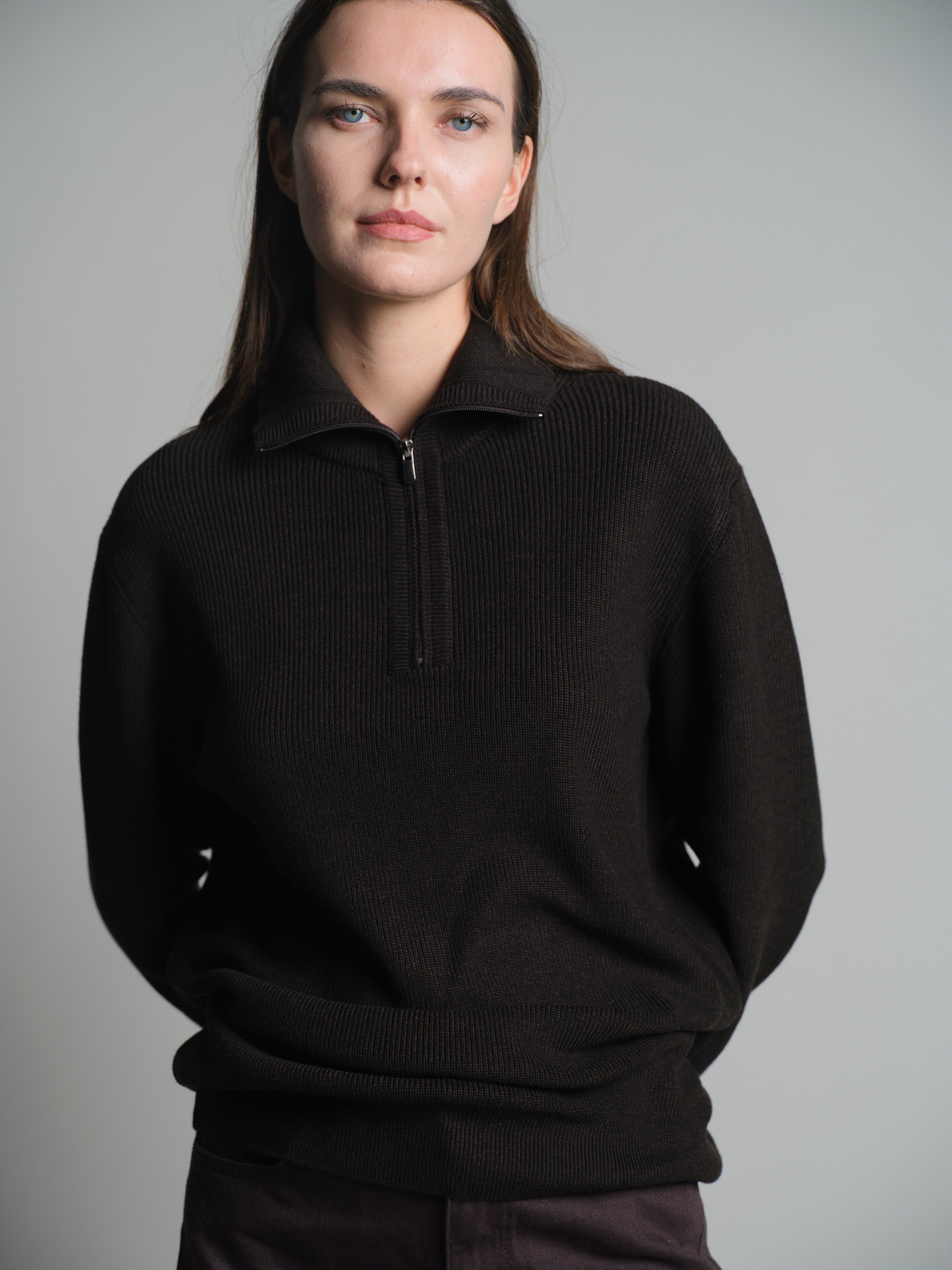 COTTON HIGH COLLAR ZIPPERED UNISEX SWEATER BROWN
