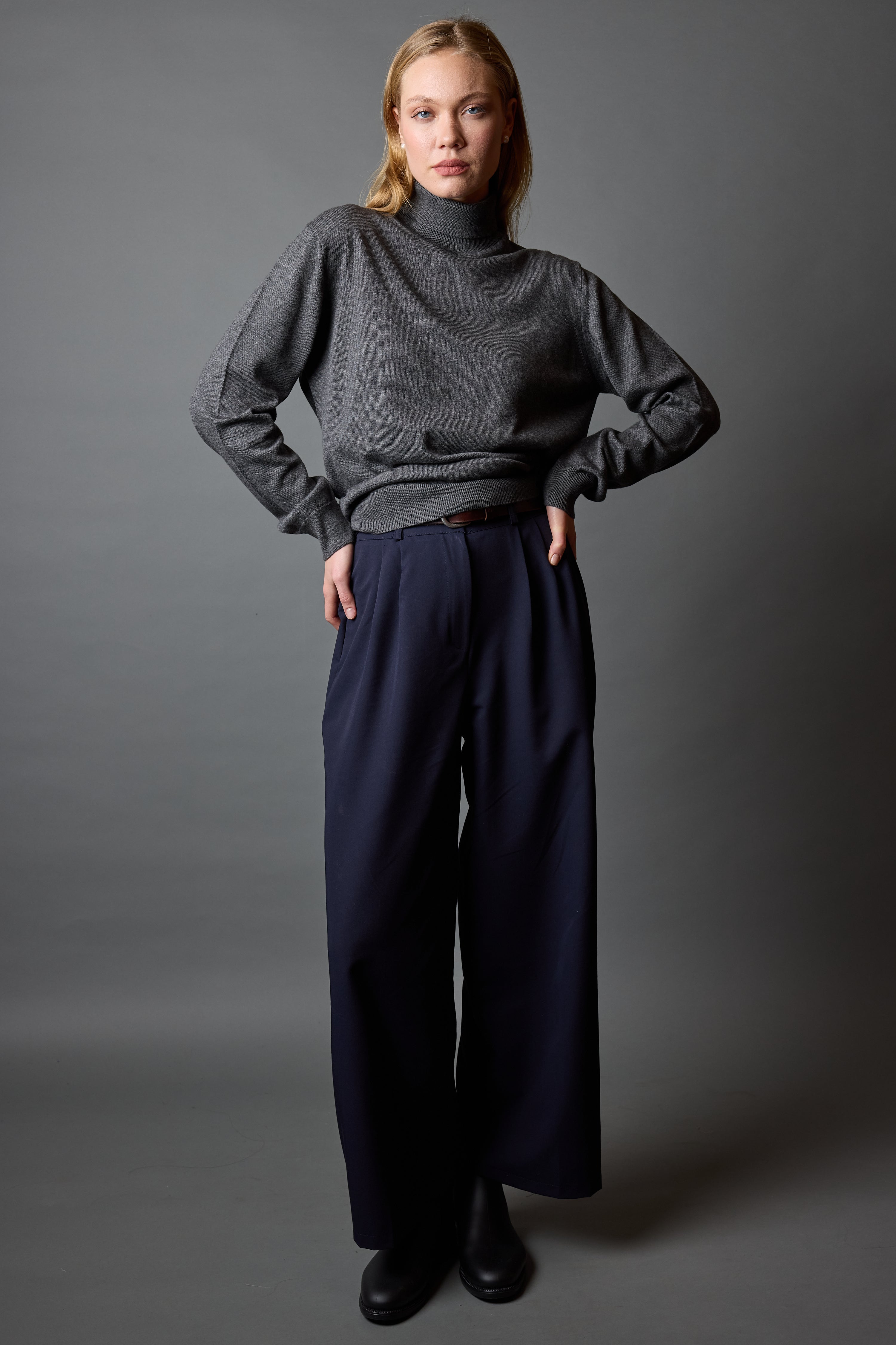 PAMUK YUKSEK YAKA UNISEX KAZAK FUME