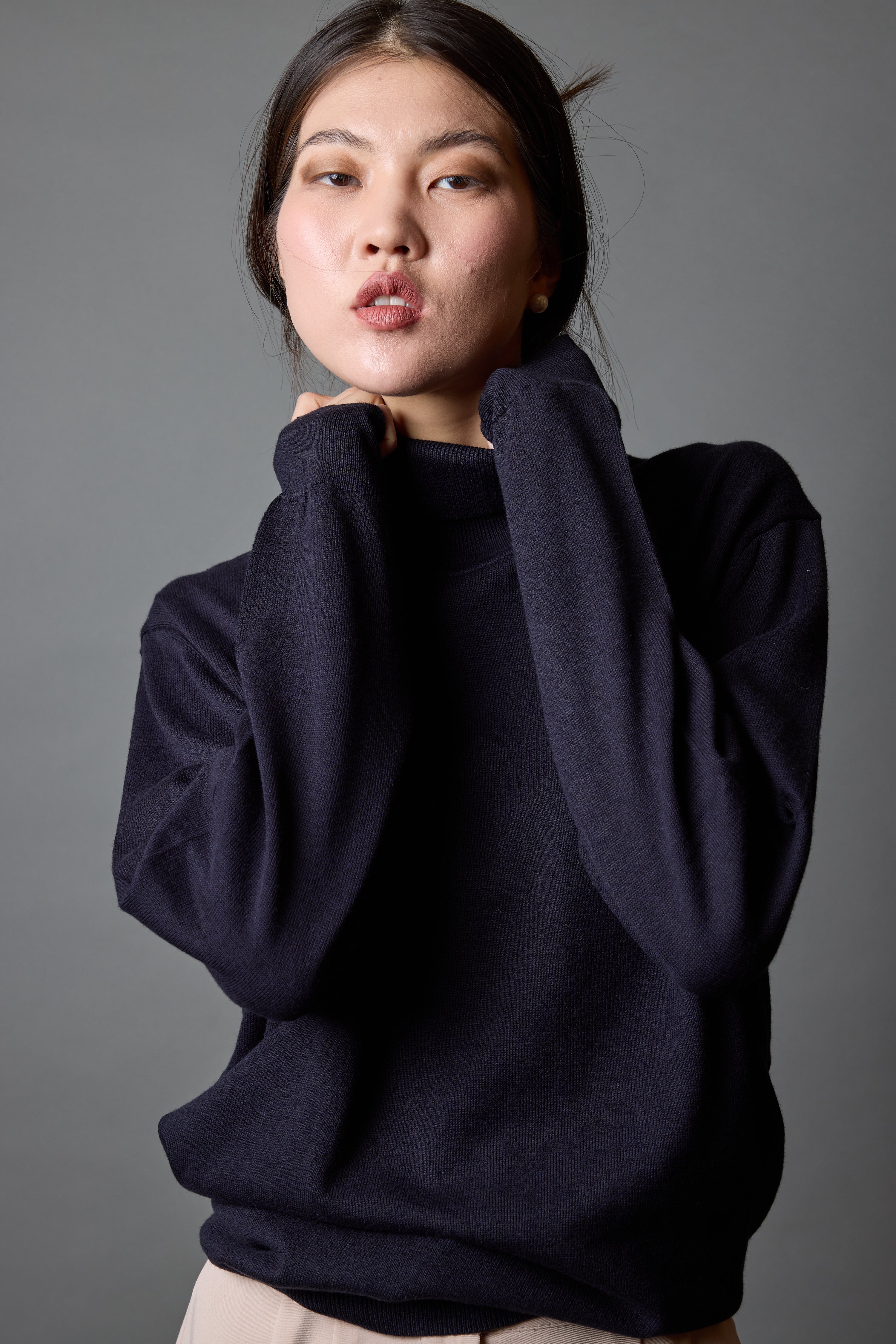 PAMUK YUKSEK YAKA UNISEX KAZAK LACIVERT